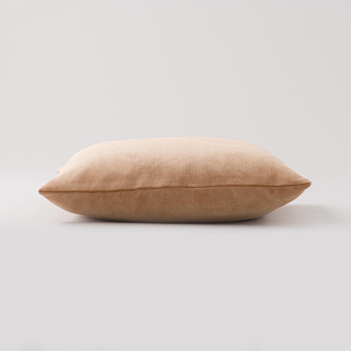 Velour Cushion Camel – image 3