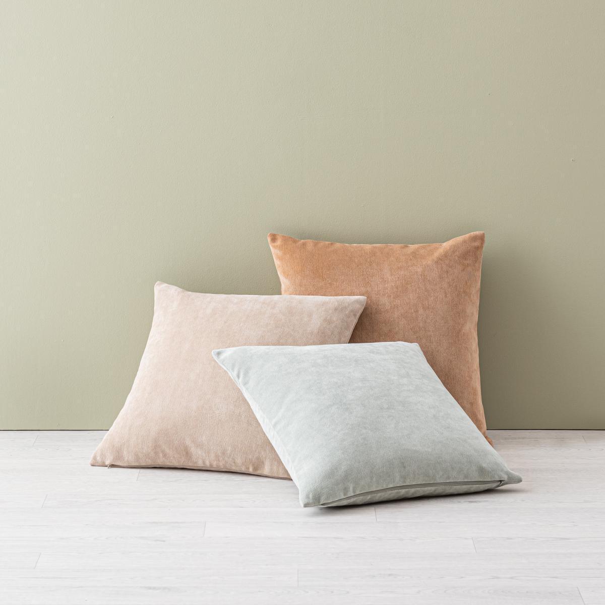 Velour Cushion Camel – image 5