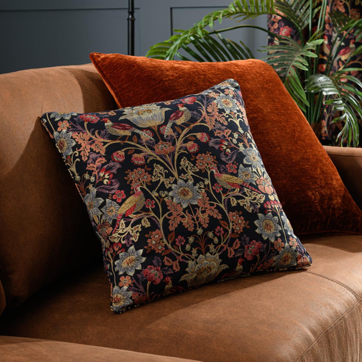 Highclere Cushion Navy – image 3