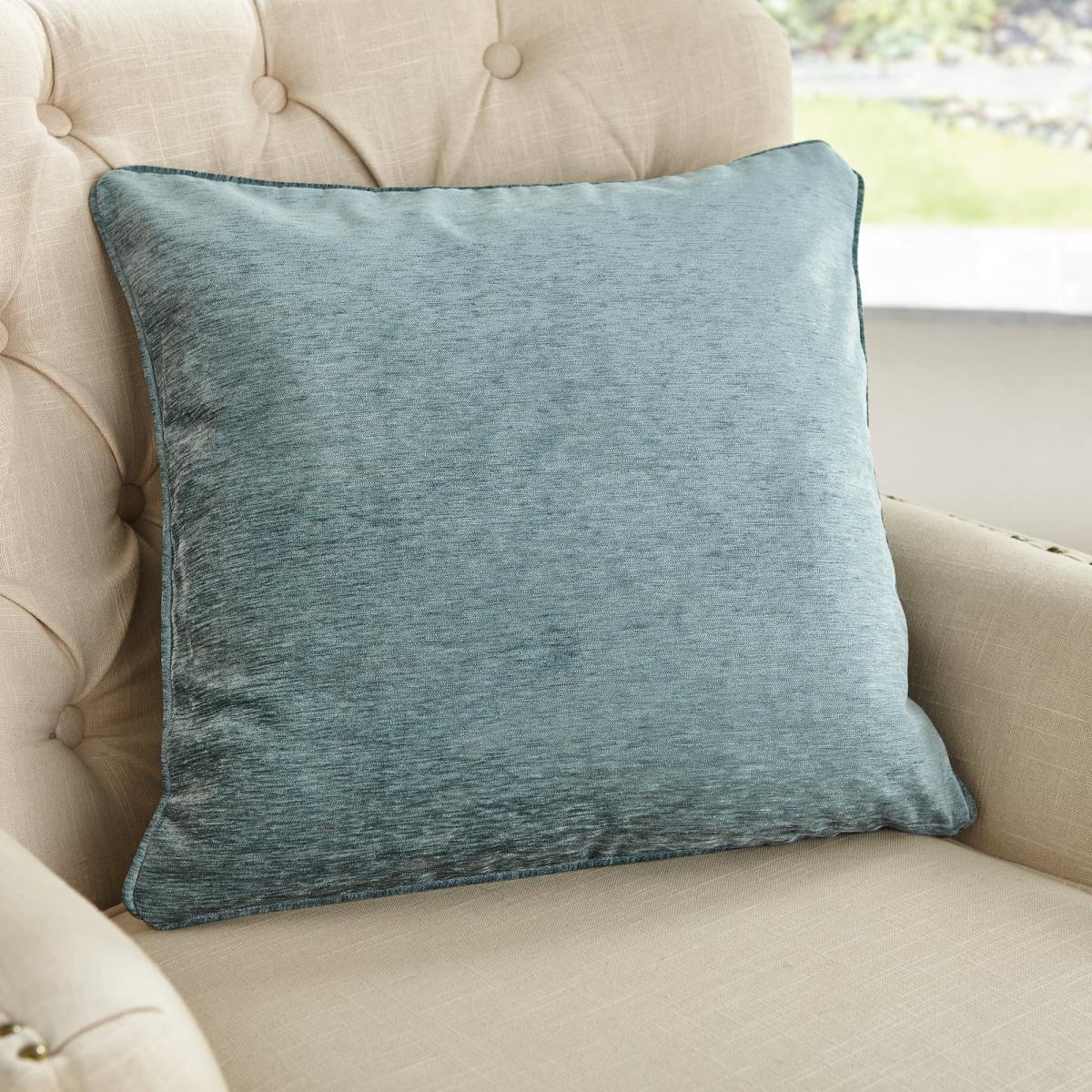 Lymington Cushion White – image 6