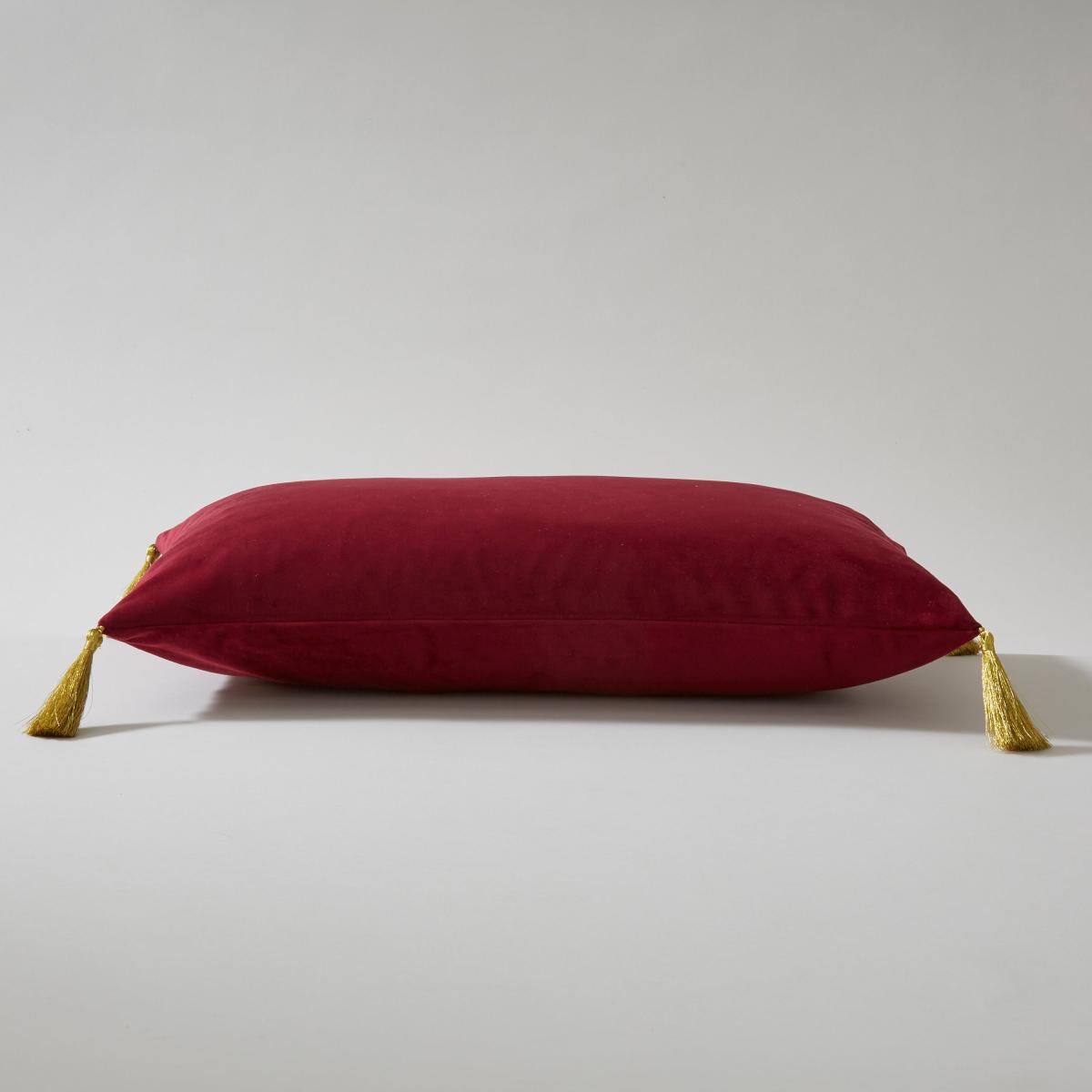 Luxe Traveller Scene Merlot Cushion Merlot – image 4