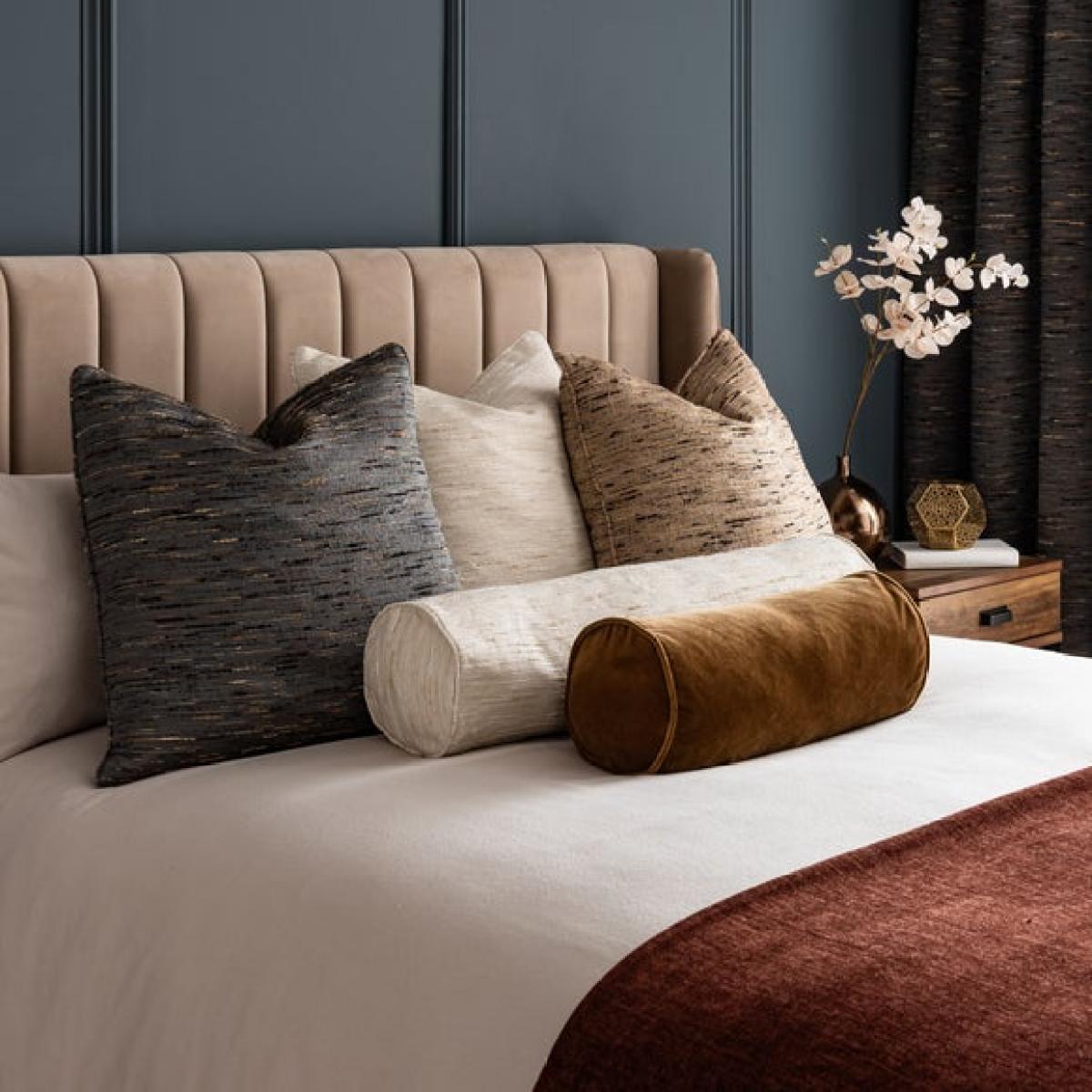 Hotel Fontaine Long Bolster Cushion – image 6