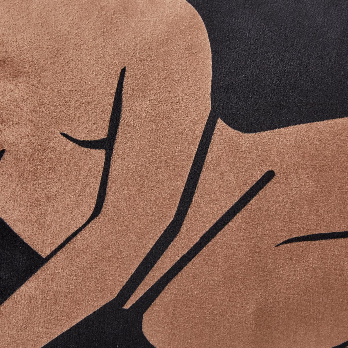 Feminine Form Cushion Black – image 5