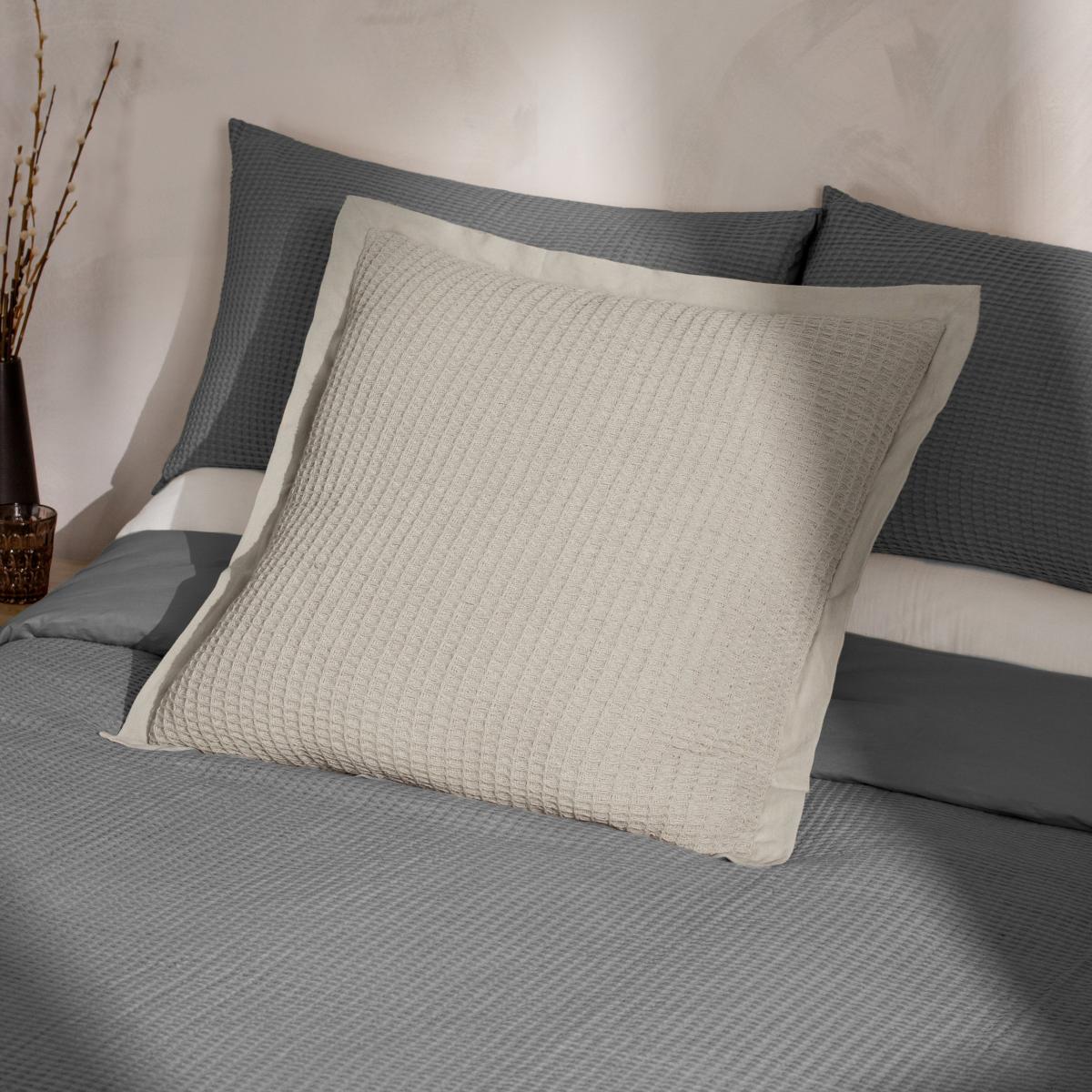Yard Canopy Cotton Square Cushion – image 1