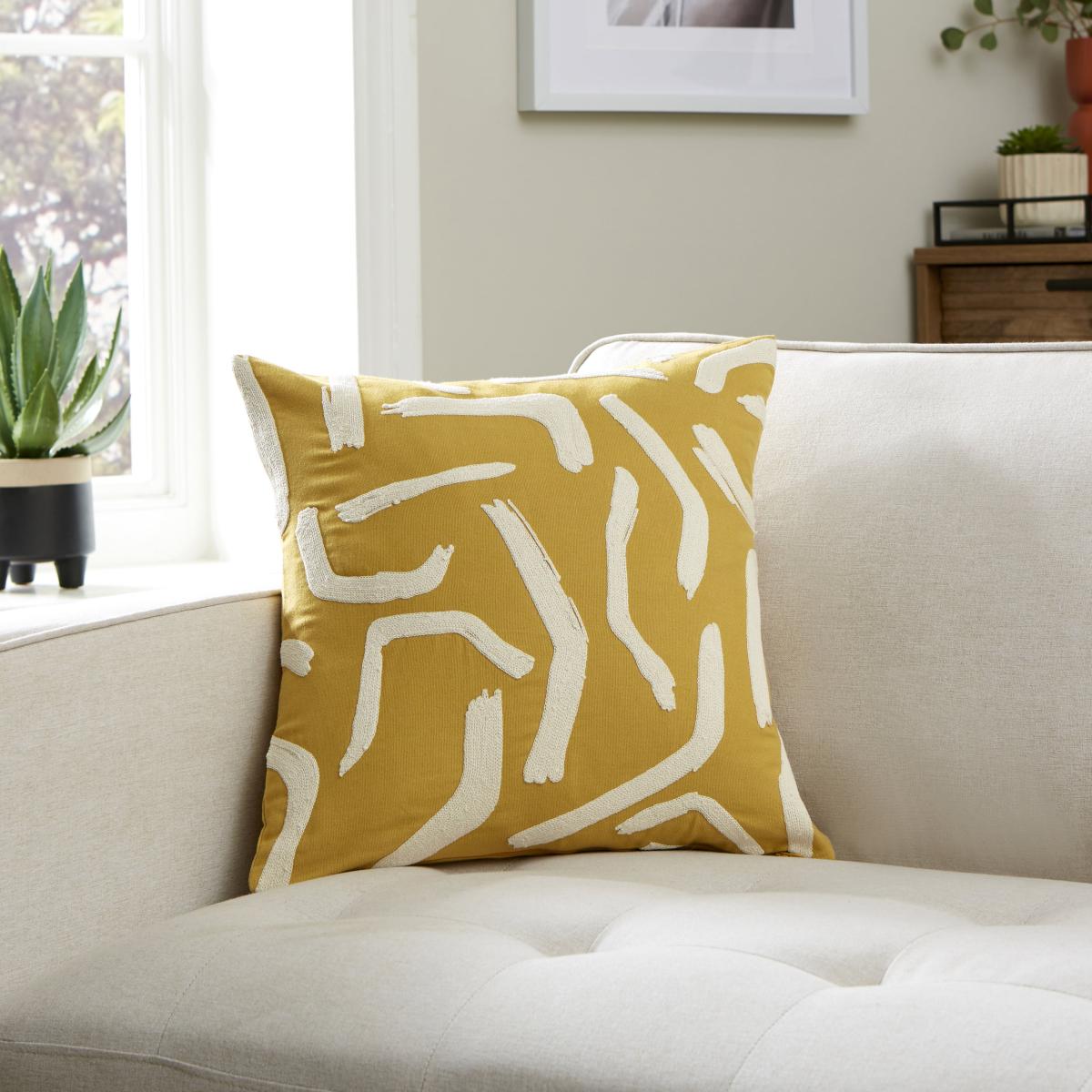 Elements Wiggle Cushion Orange – image 1