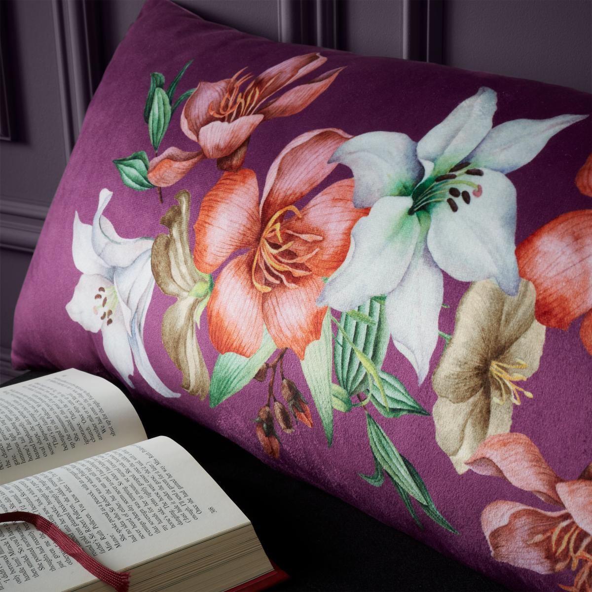 Bridgerton By Catherine Lansfield Sparkle Within Cushion Purple – image 3