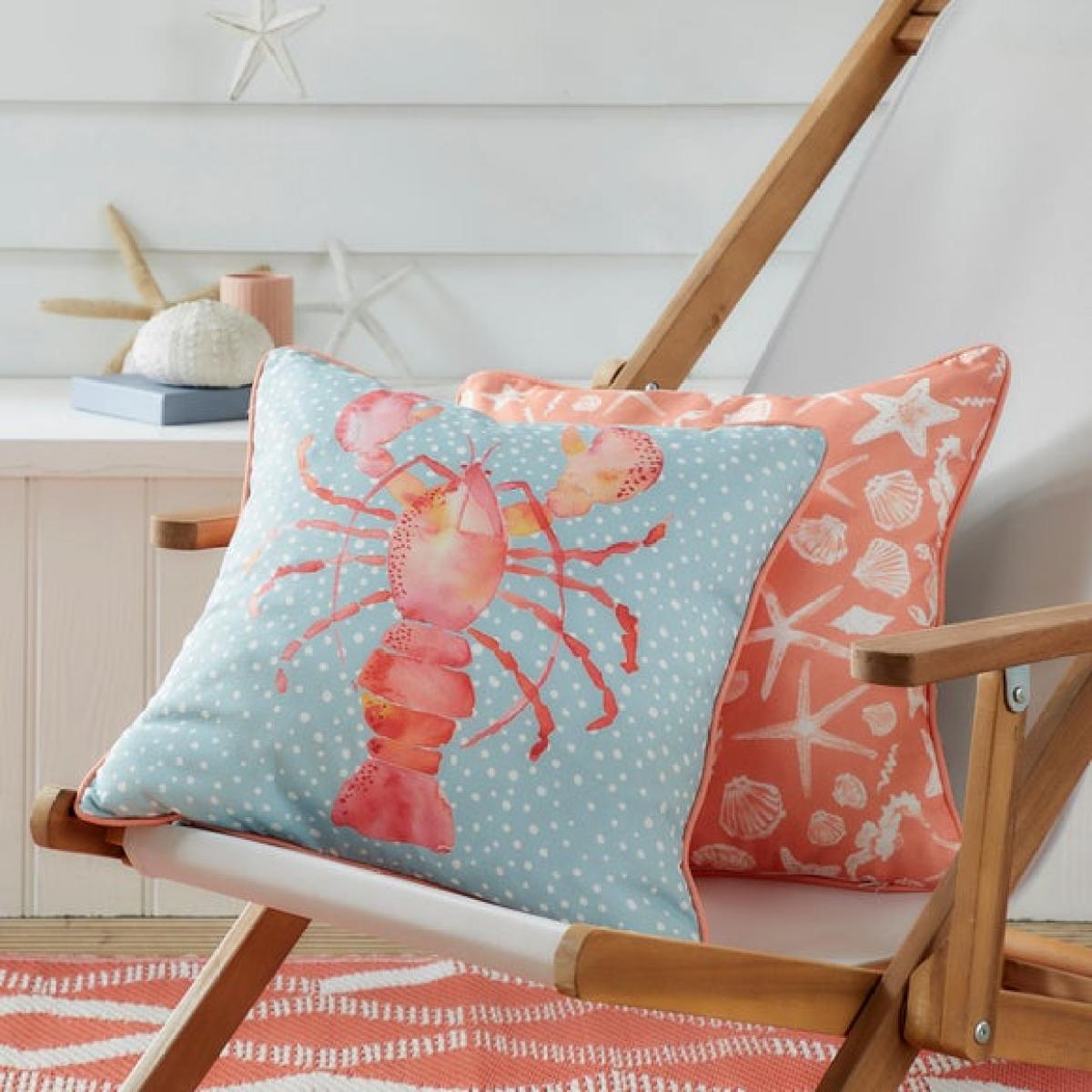 Lobster Outdoor Cotton Square Filled Cushion – image 1