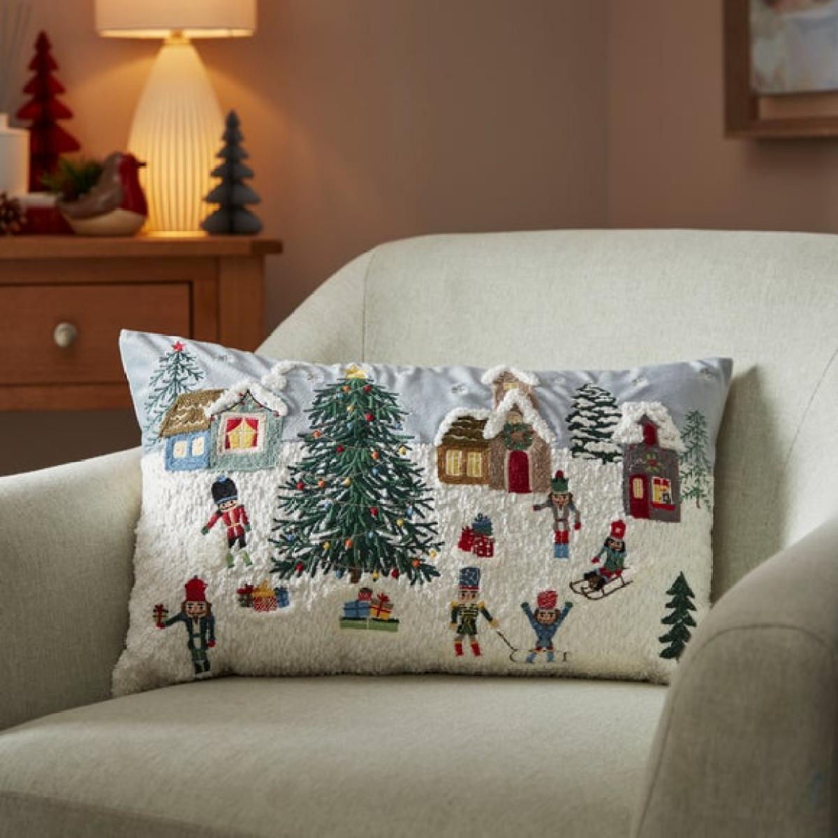 Christmas Scene Rectangle Cushion – image 1