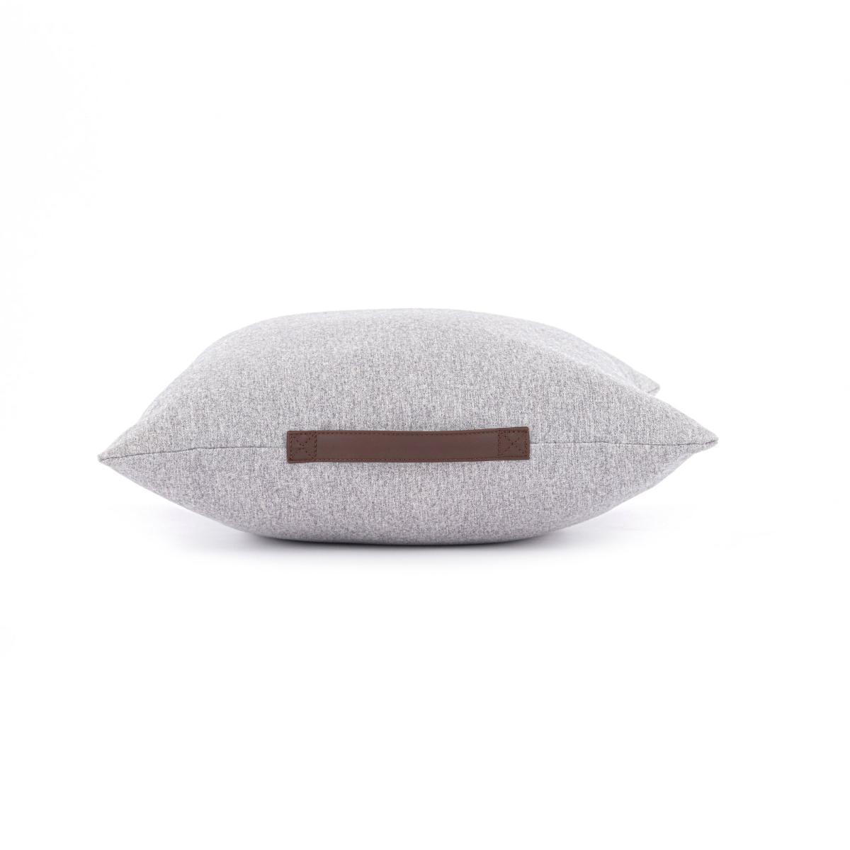 Luna Grey Floor Cushion Grey – image 3