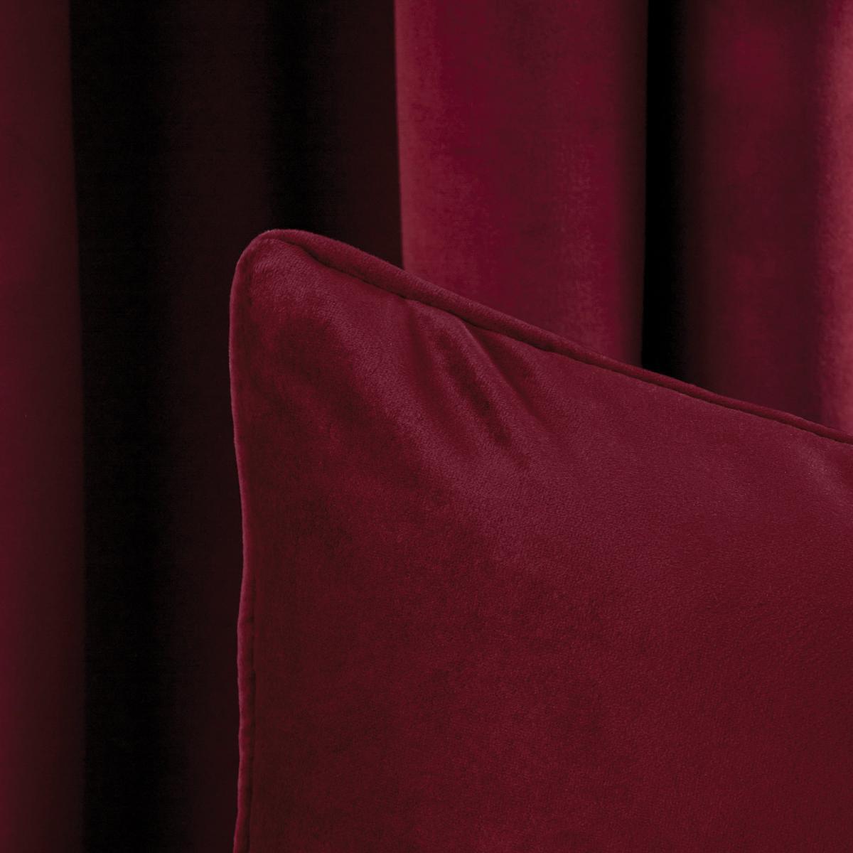 Recycled Velour Cushion Claret – image 3