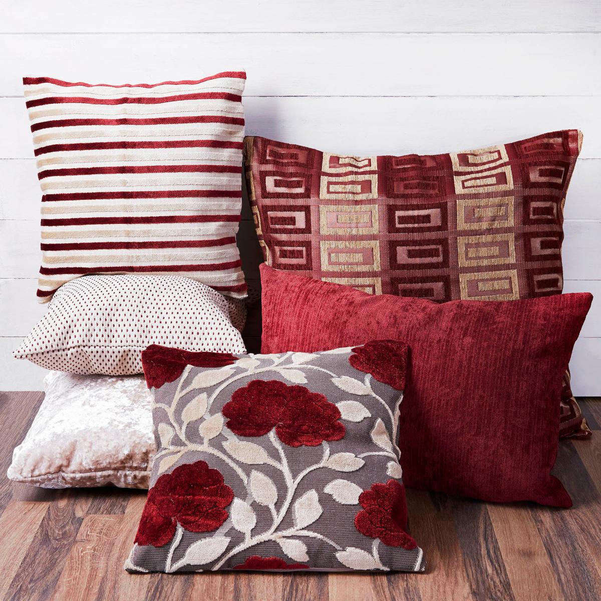Embrace Cushion Cover Red/Gold – image 2