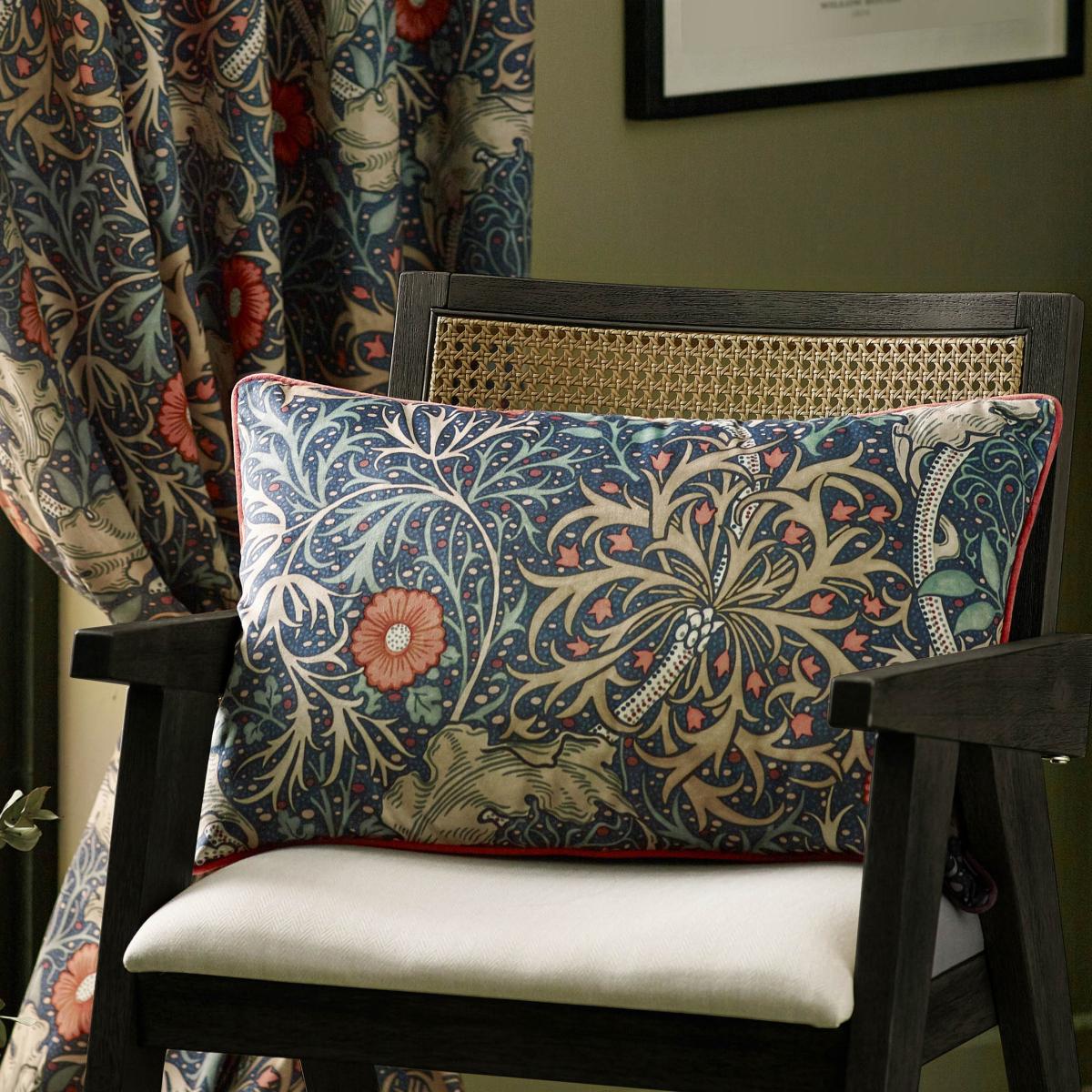 Morris & Co. Seaweed Rectangle Cushion – image 1