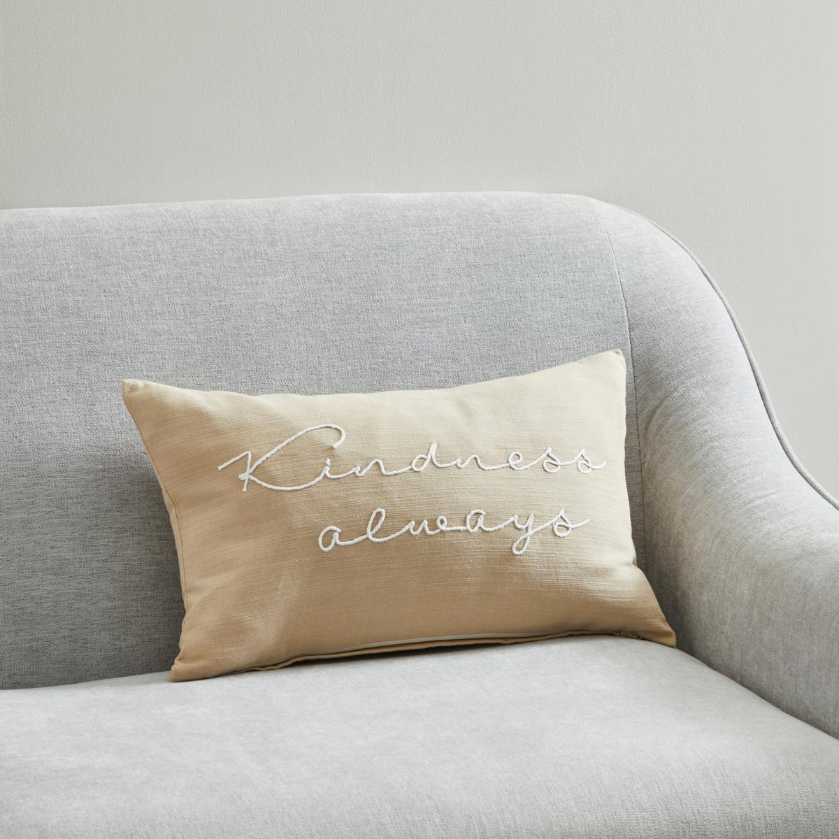 Kindness Always Cushion Natural Natural – image 4
