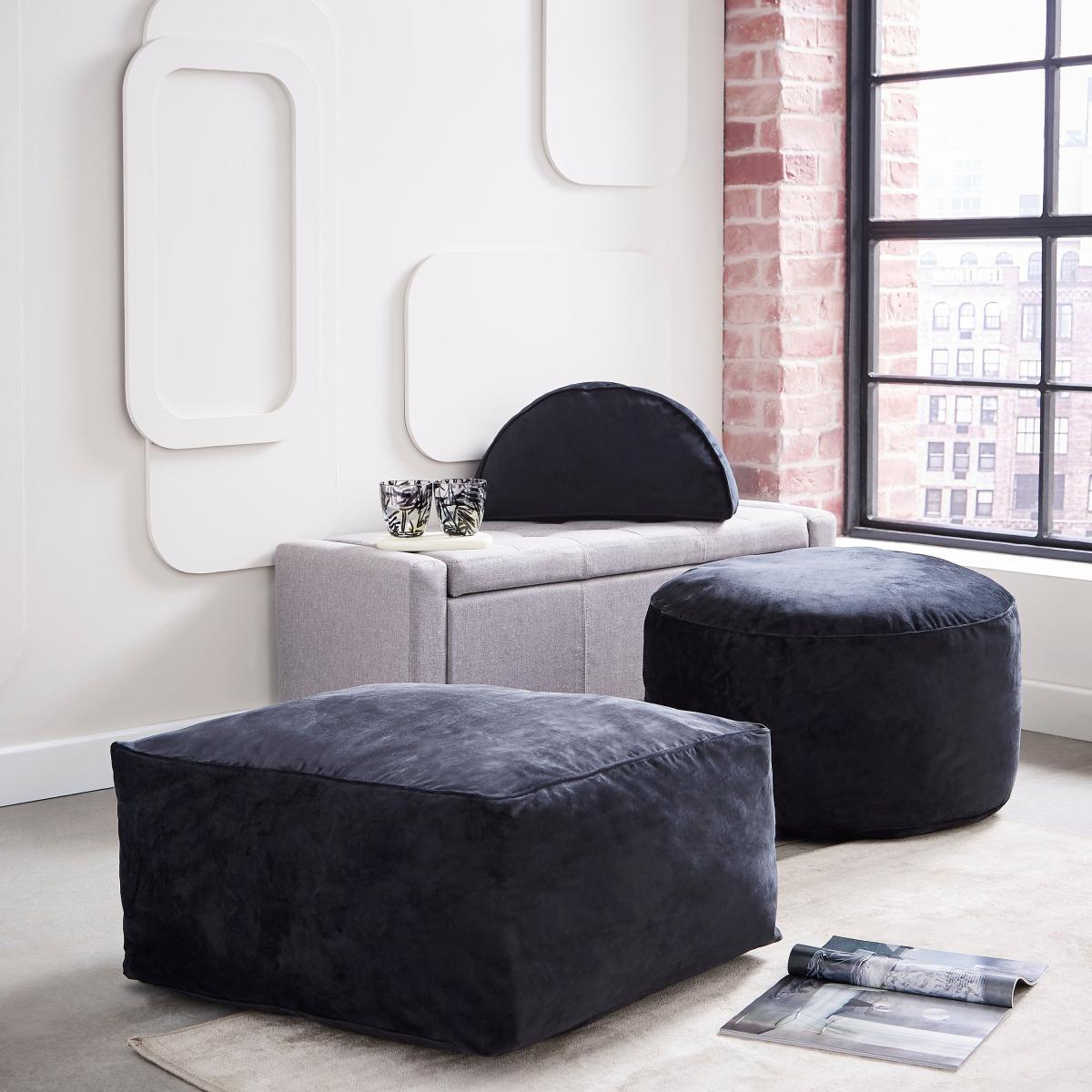 Half Moon Velour Cushion Black – image 3