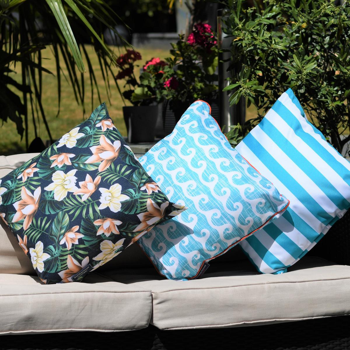 Java Navy Water Resistant Outdoor Cushion Navy, Green and Brown – image 4