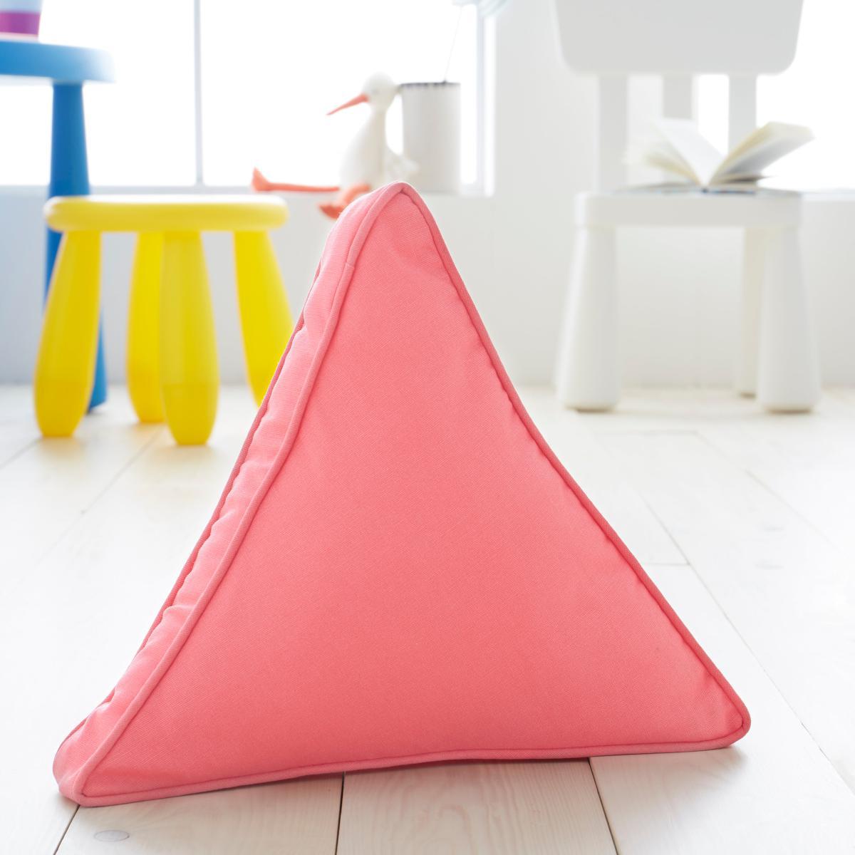 Triangle Cushion Pink – image 1
