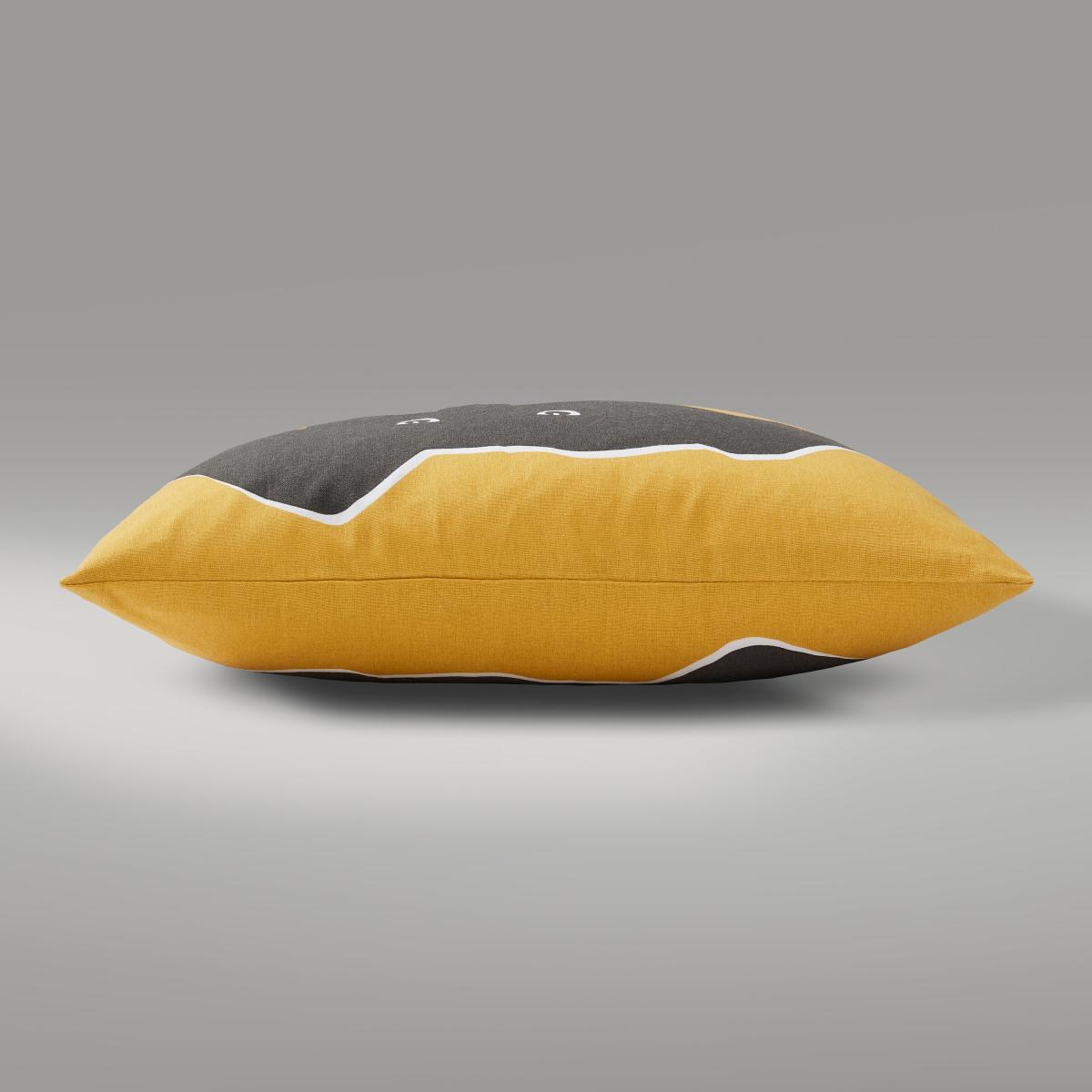 Dog Printed Cushion Yellow/Black/White – image 2