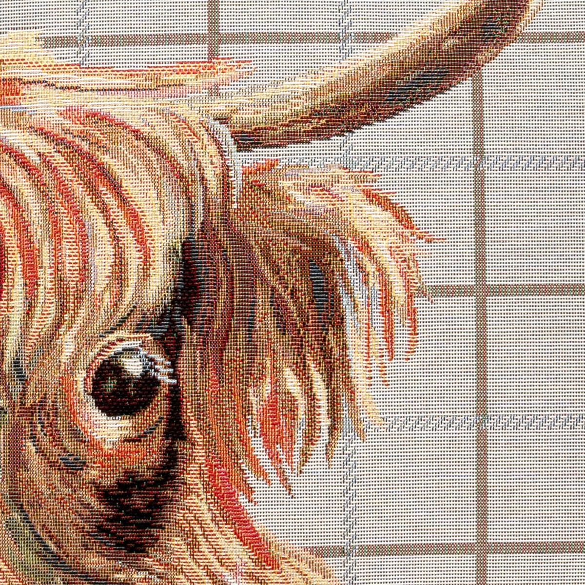 Highland Cow White Cushion White – image 2