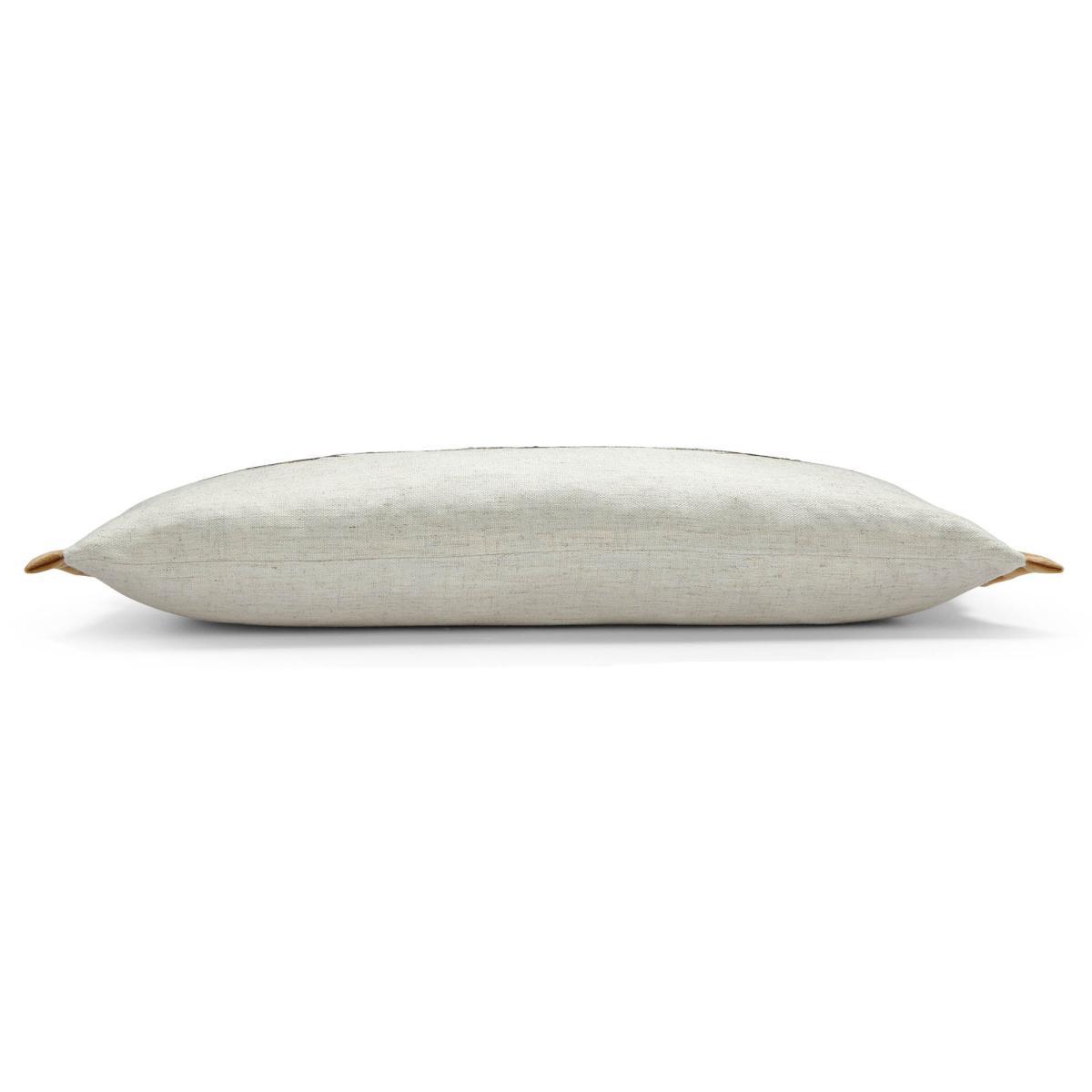 Bees Rectangular Cushion Natural – image 5