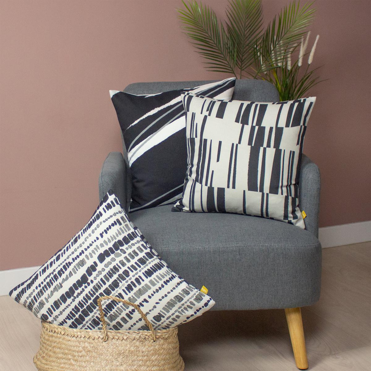Brushstrokes Cushion Monochrome Black and white – image 5