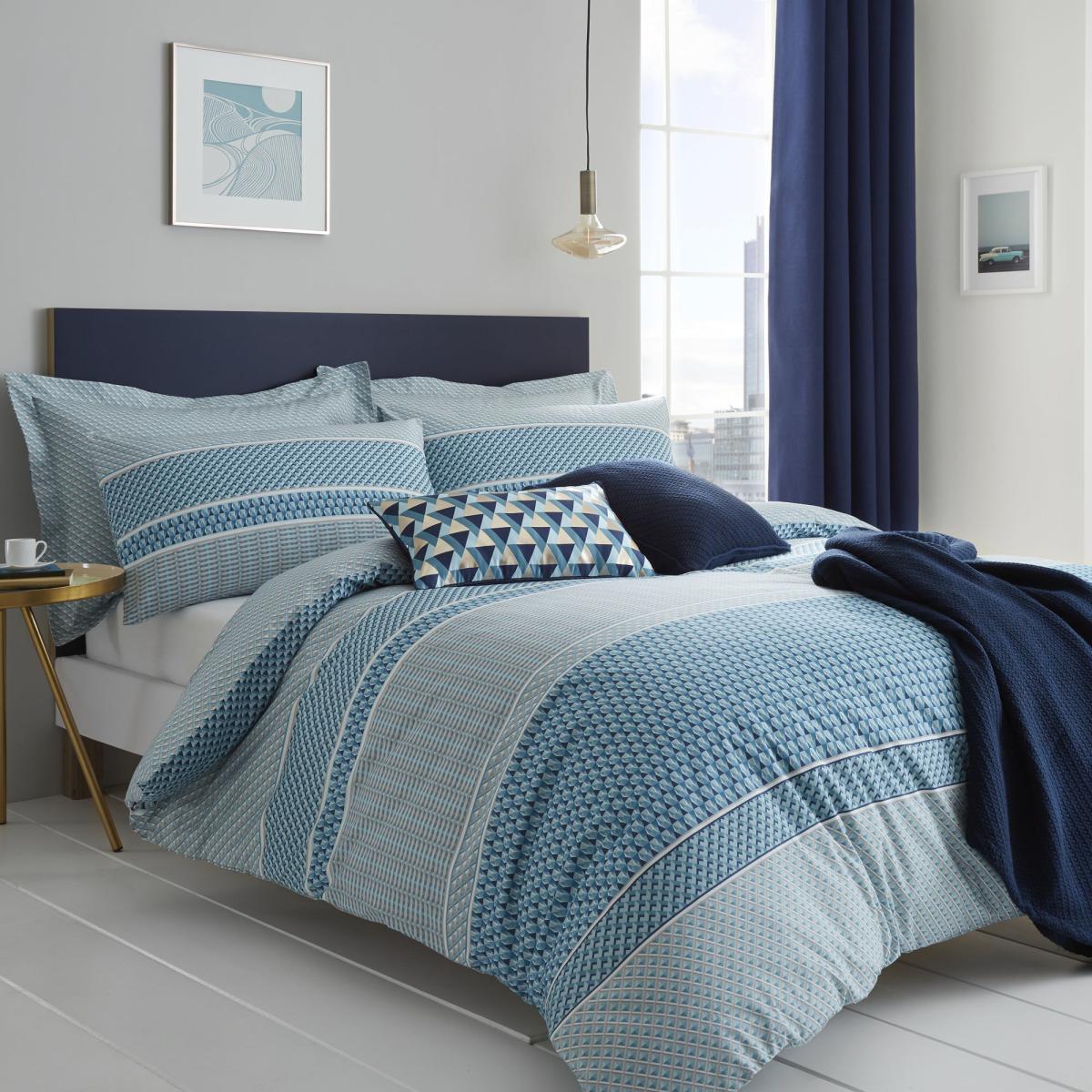 Metallic Geometric Blue Cushion Blue – image 2