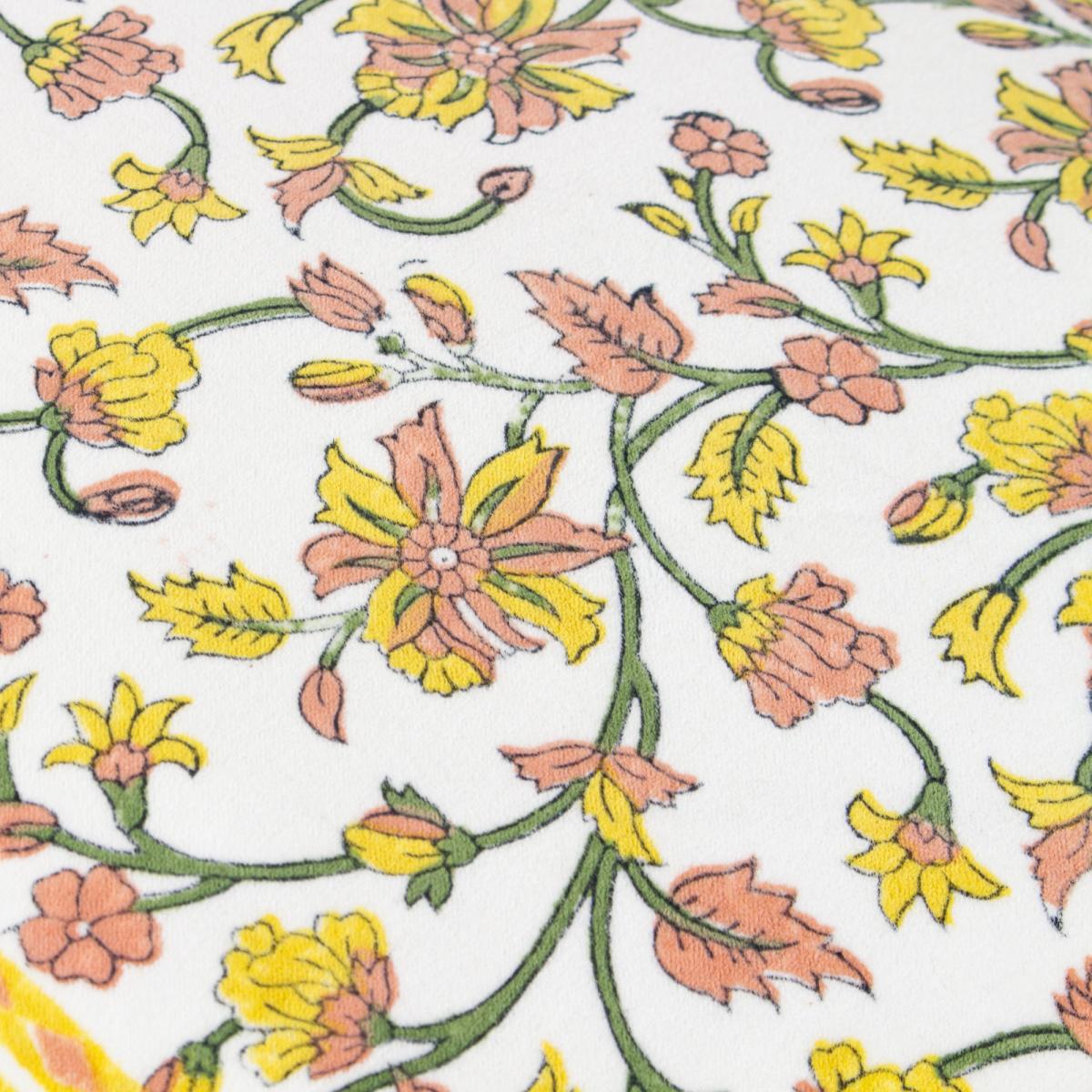 Mentera Cushion Yellow – image 2