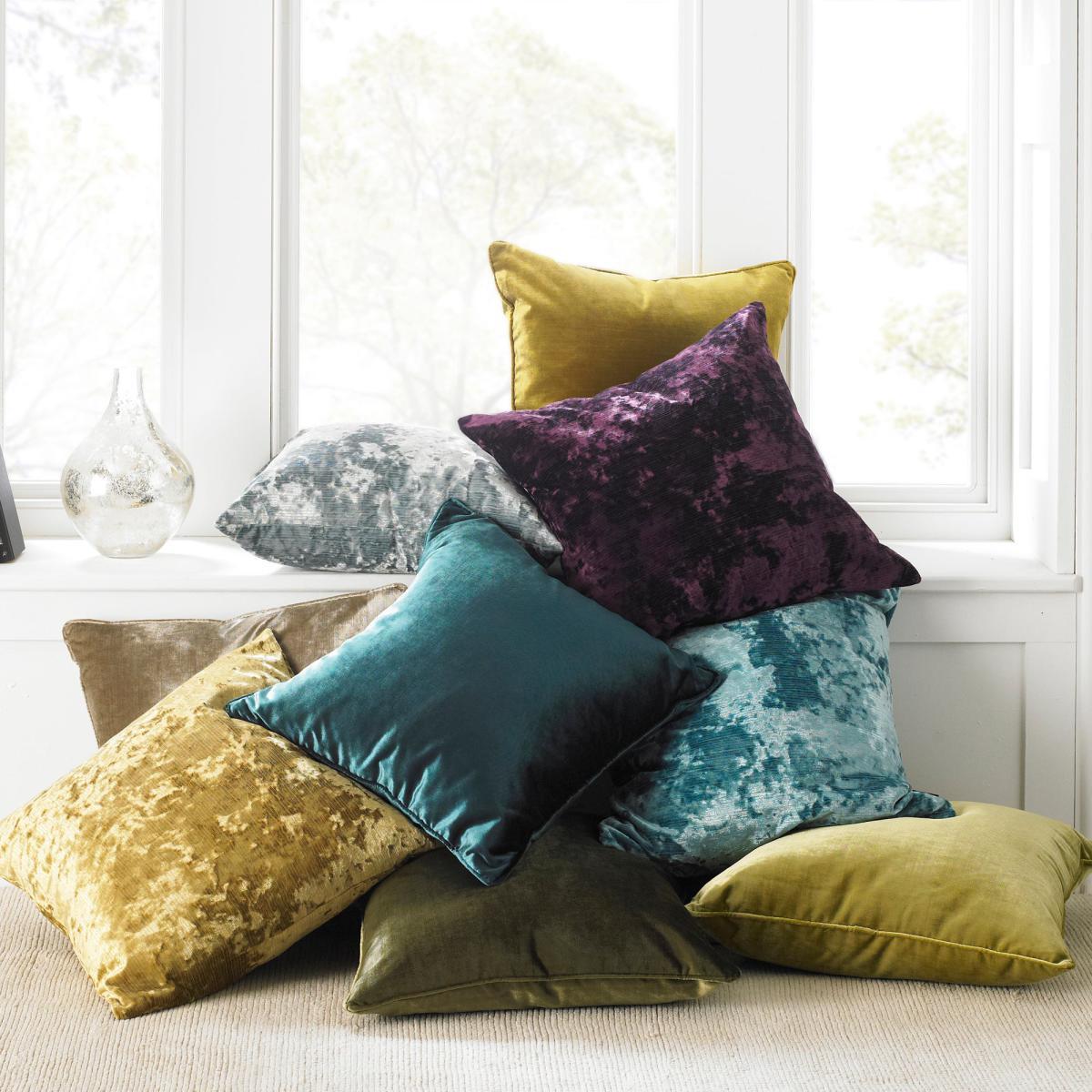 Paoletti Neptune Crushed Velvet Cushion Citrus (Yellow) – image 3