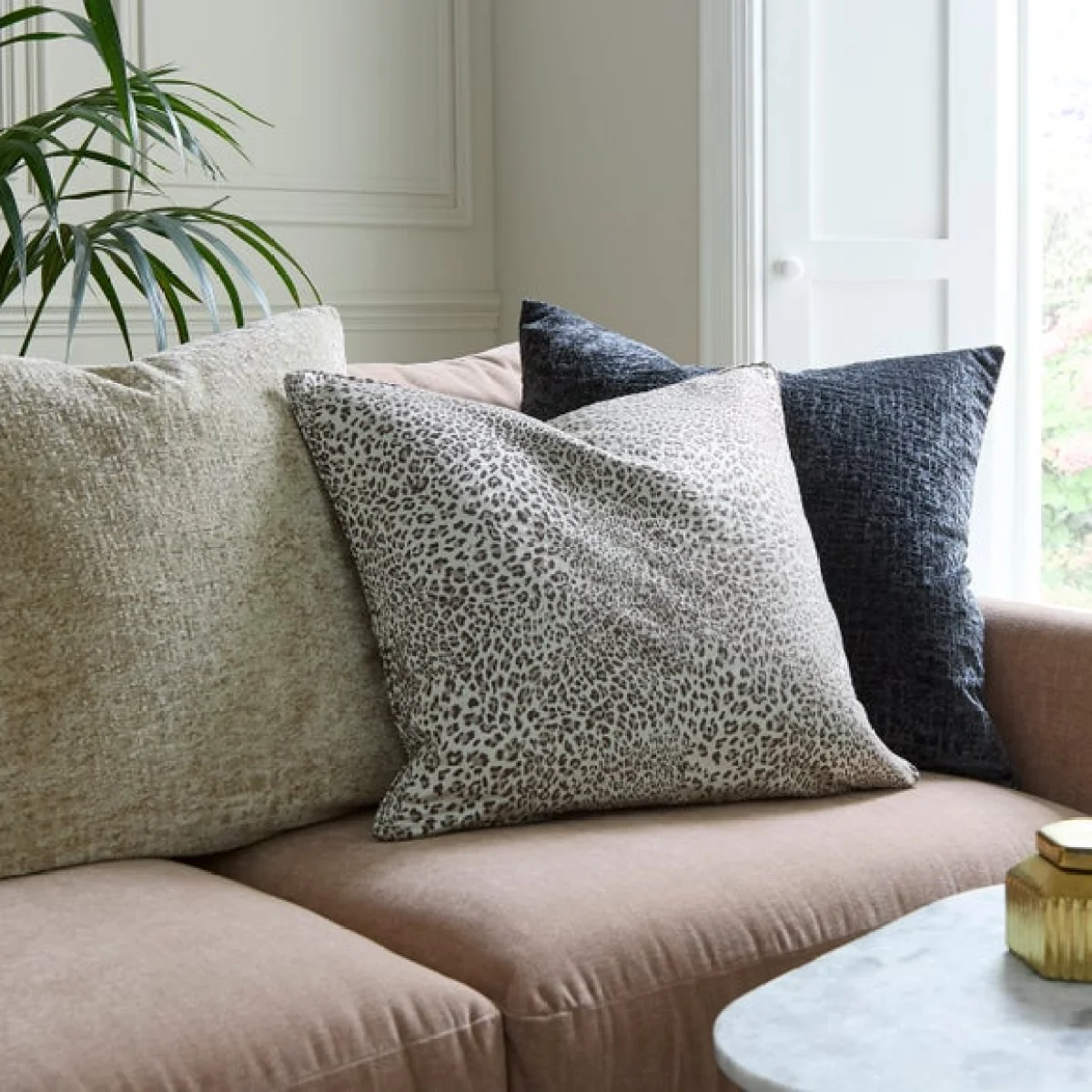 Luxe Leopard Jacquard Square Cushion – image 4