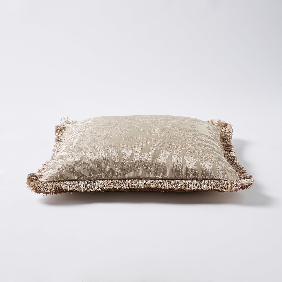 Luxe Jacquard Palm Cushion Gold – image 2