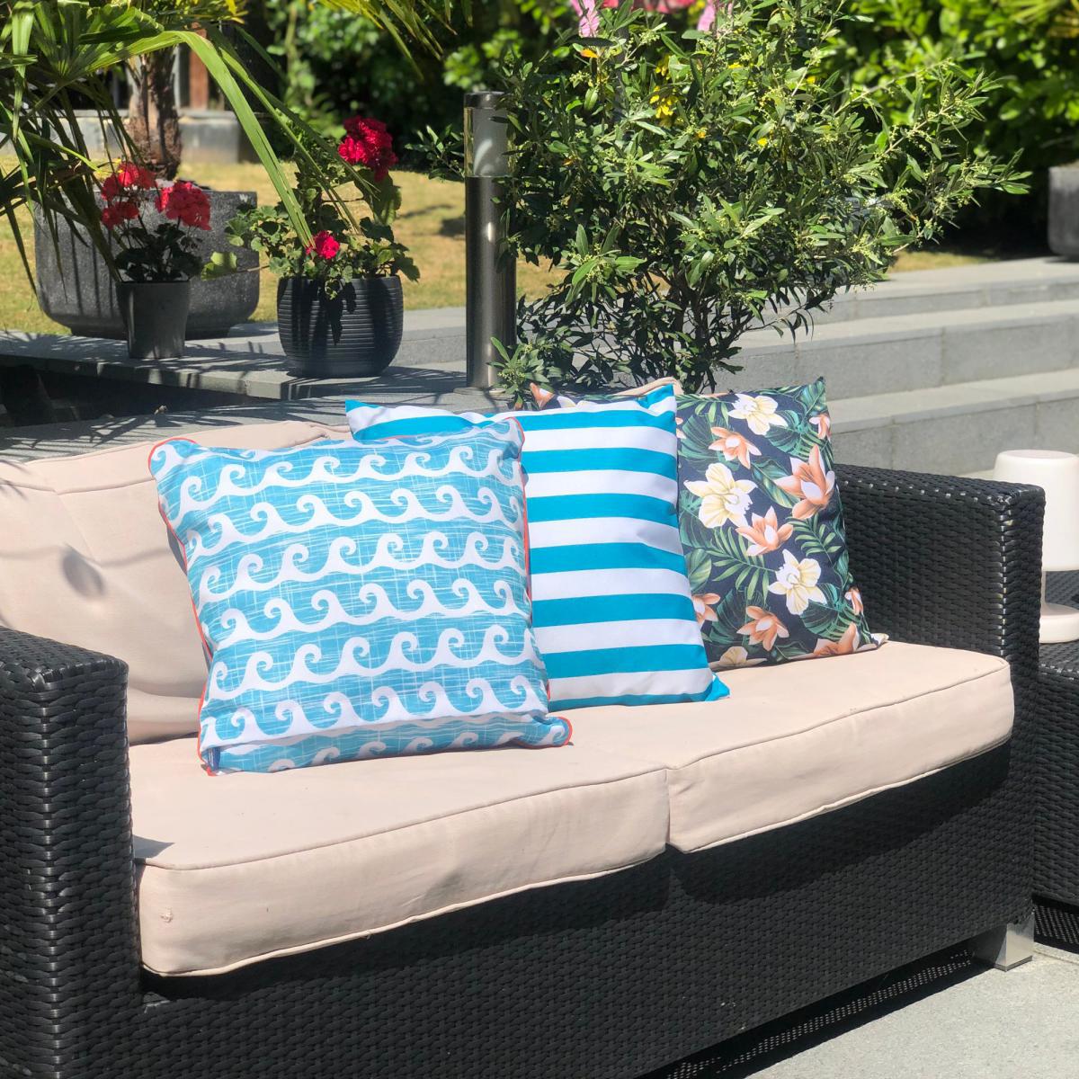 Coast Blue Water Resistant Outdoor Cushion Blue and White – image 4