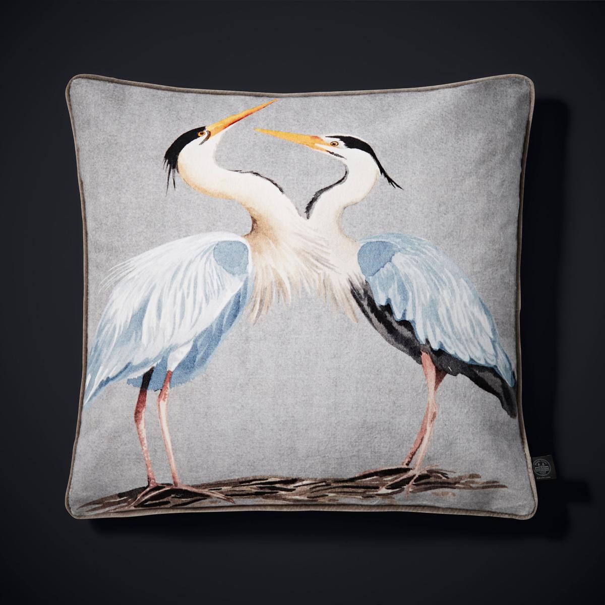 Heron Cushion Navy – image 5