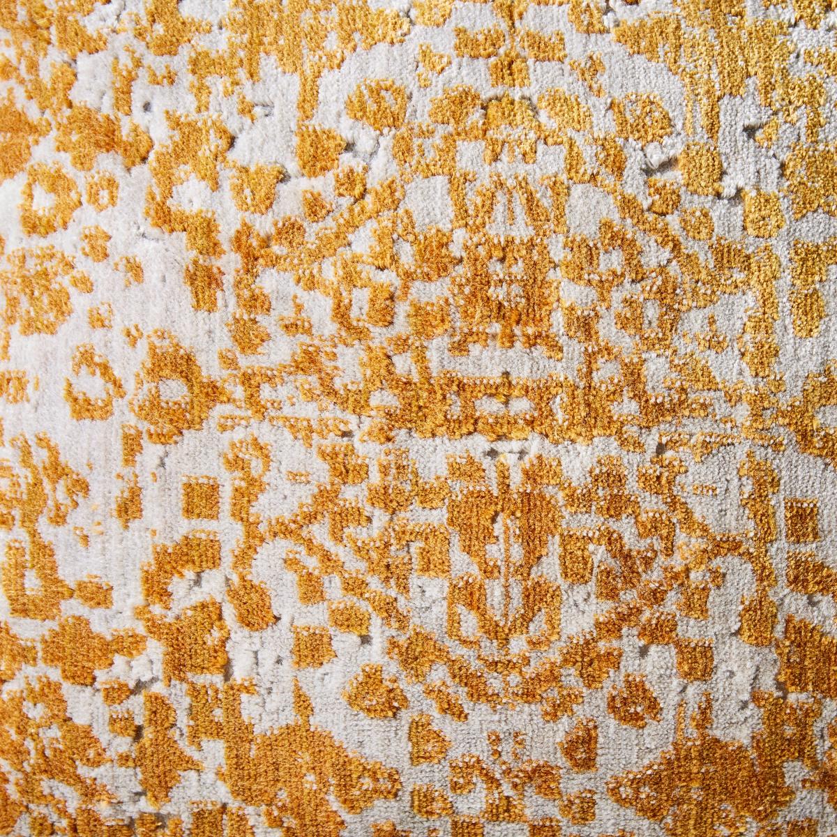 Opulent Velvet Cushion Gold Gold/White – image 4