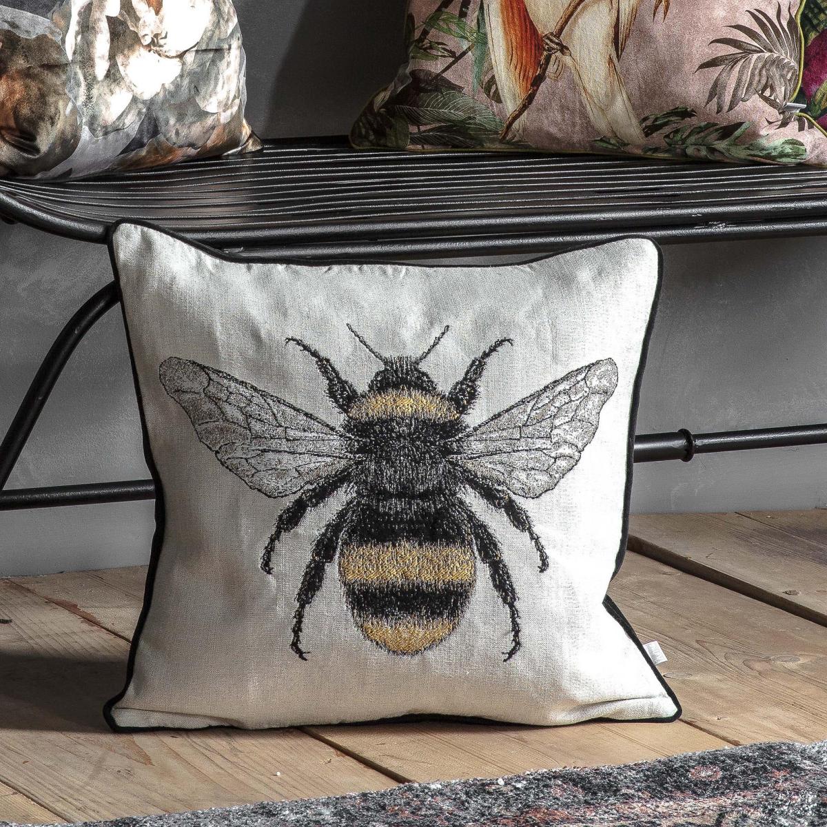 Soft Bee Cushion Natural – image 2
