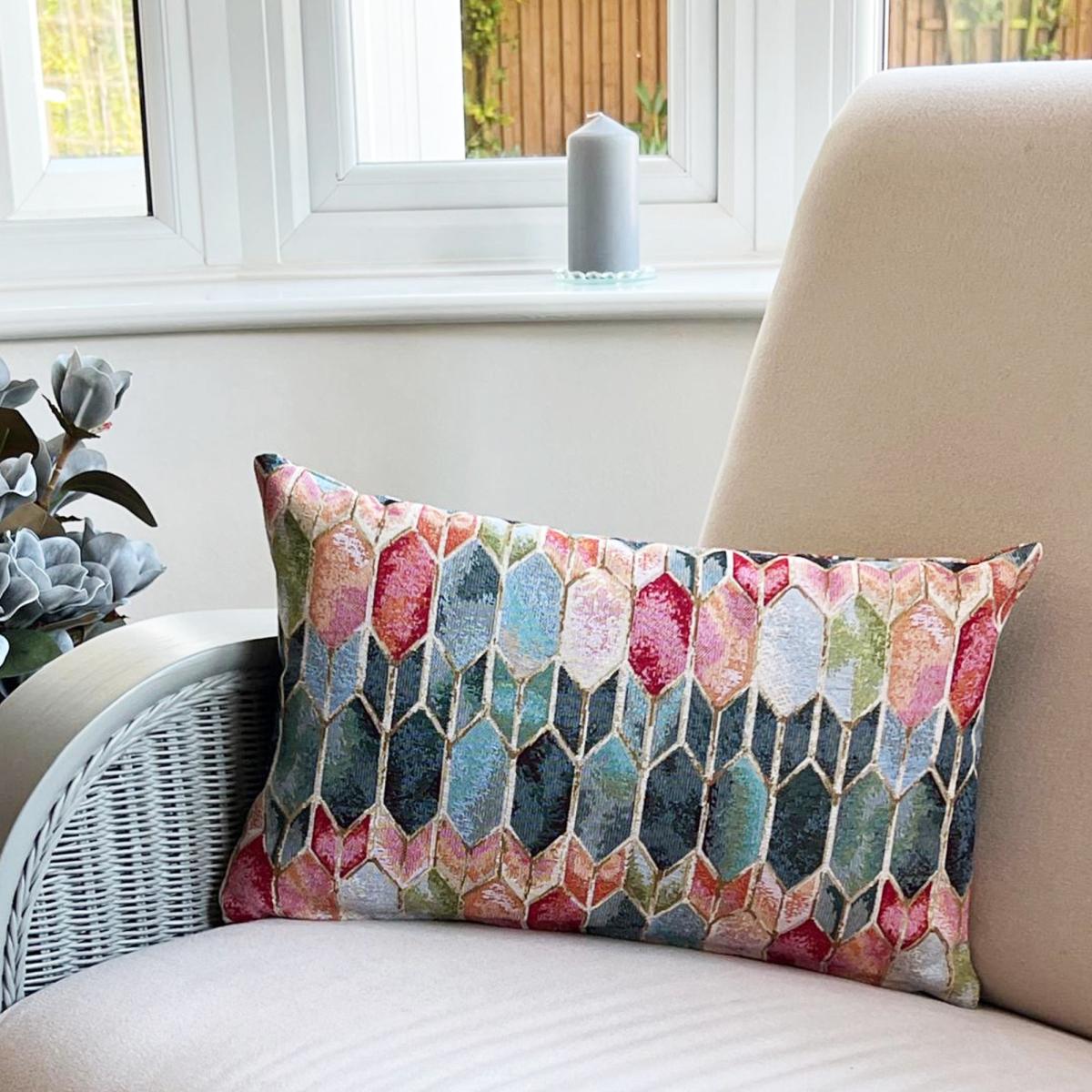 Daro Tapestry Mullion Rectangular Cushion – image 1