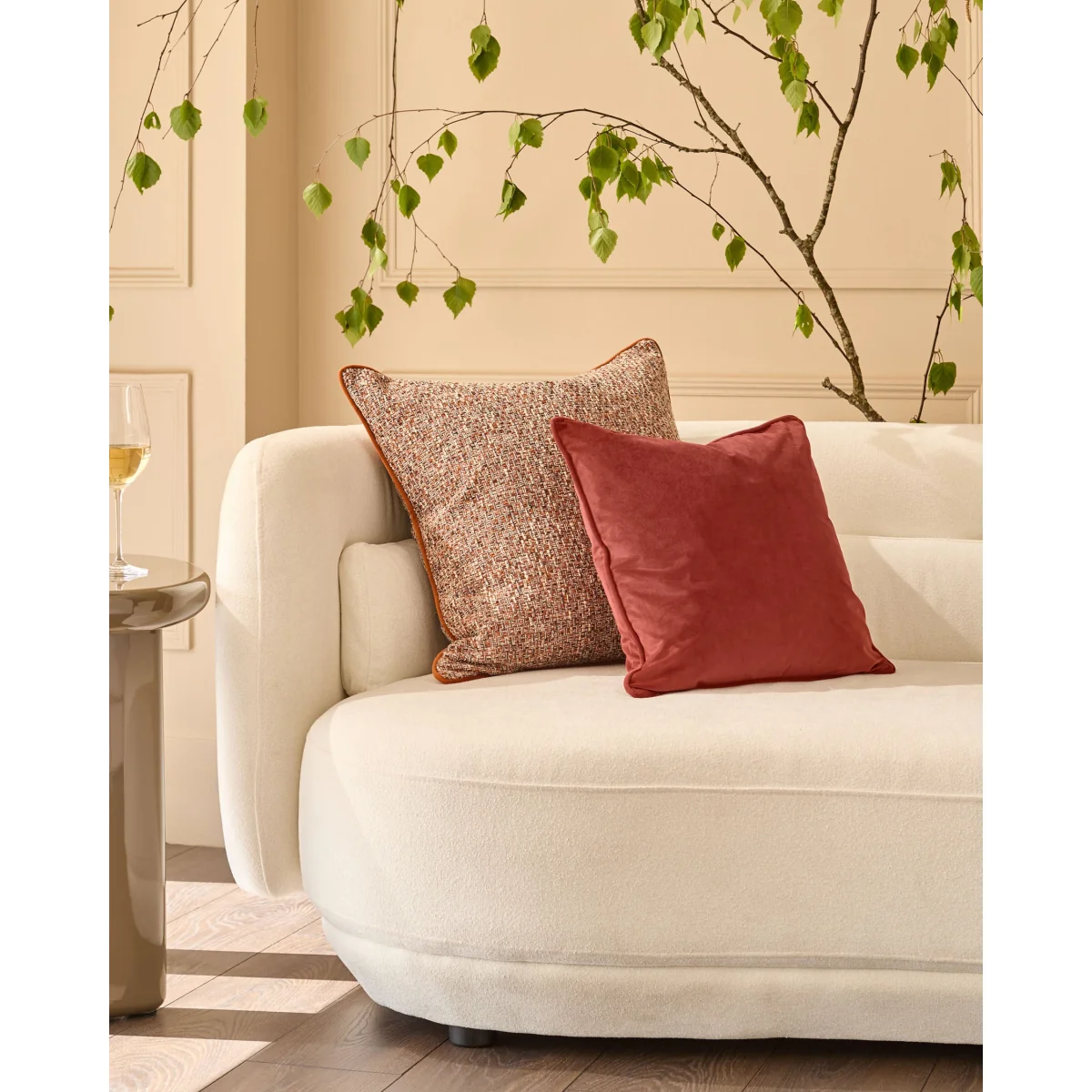 Fabian rust large cushion – image 2