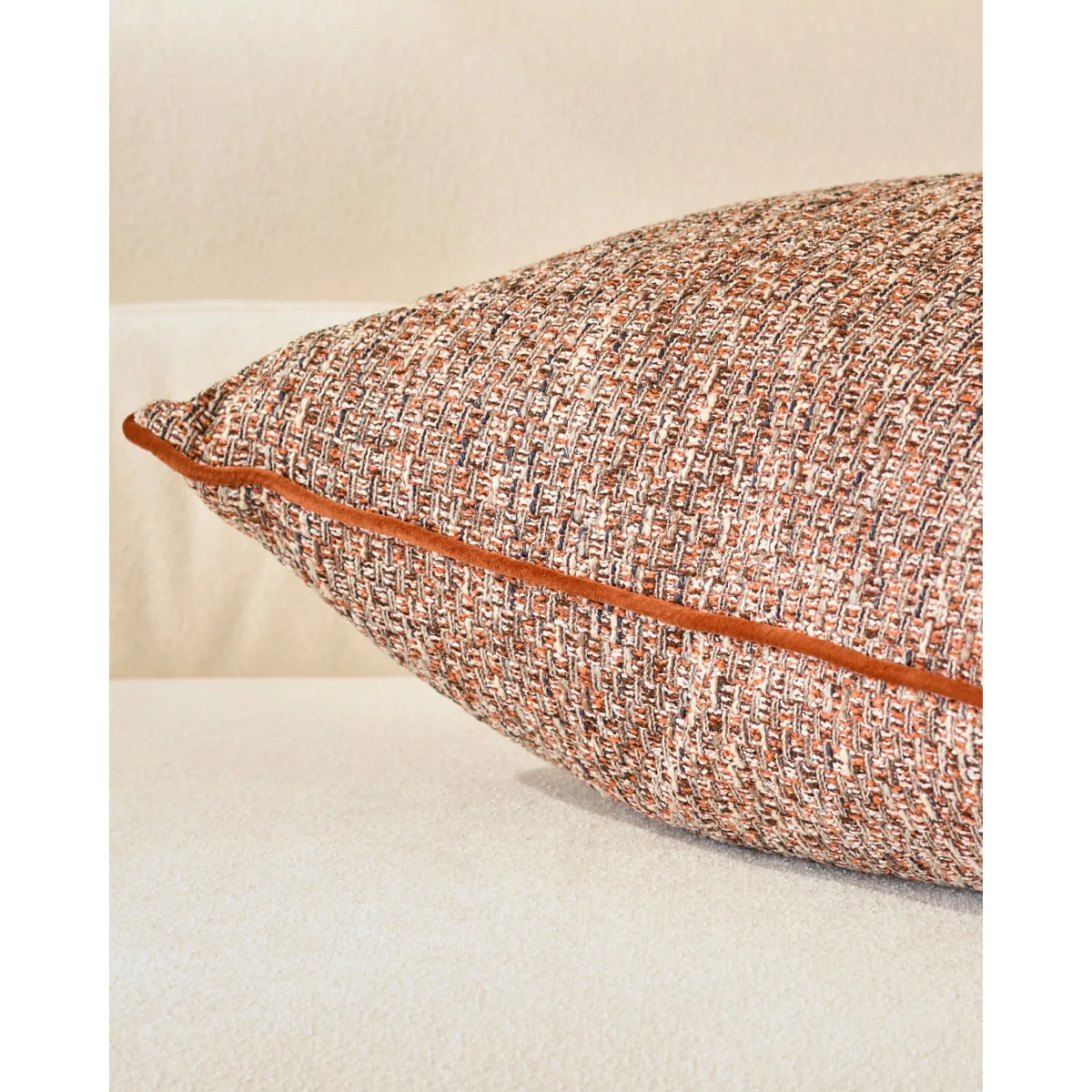 Fabian rust large cushion – image 4