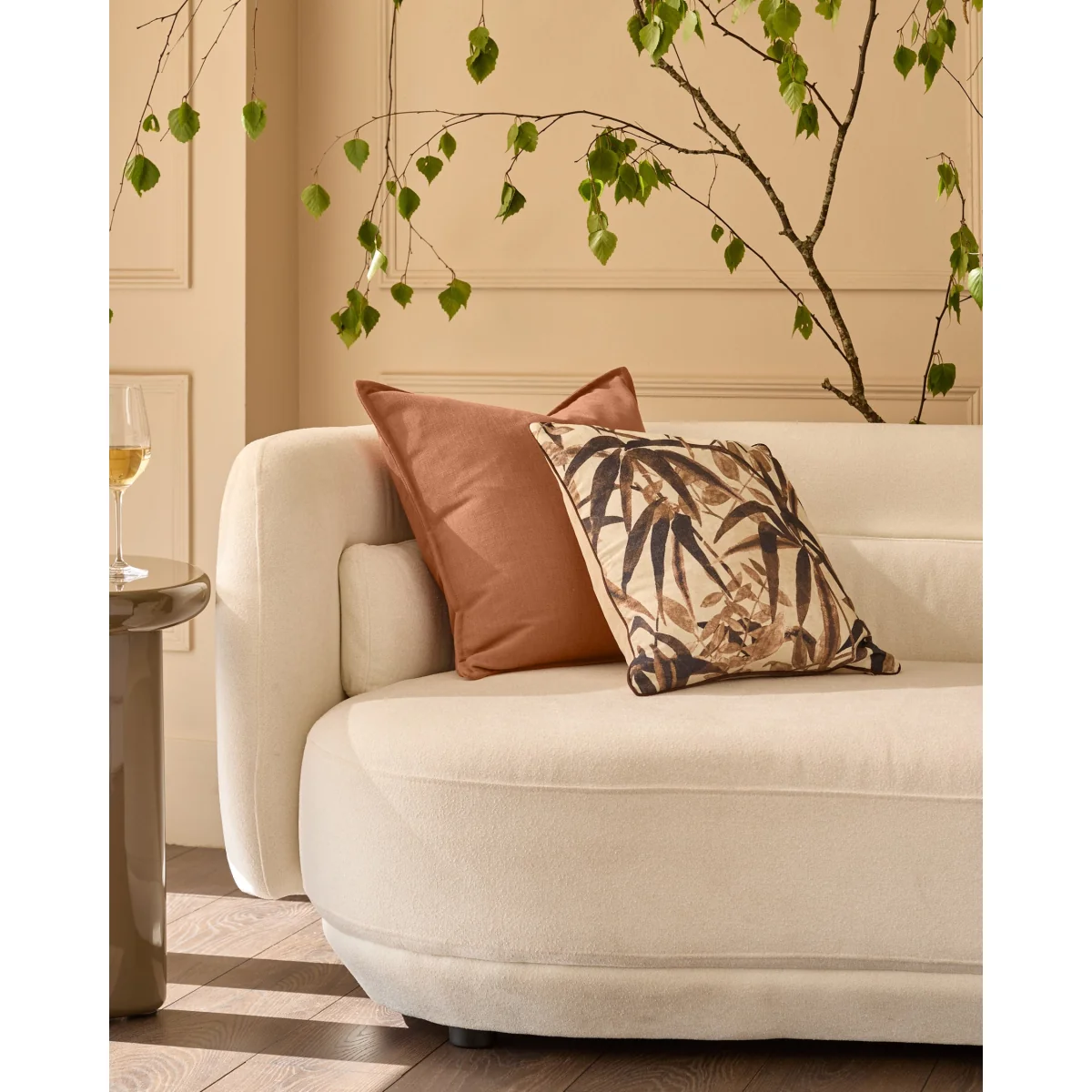 Maderia natural medium cushion – image 3