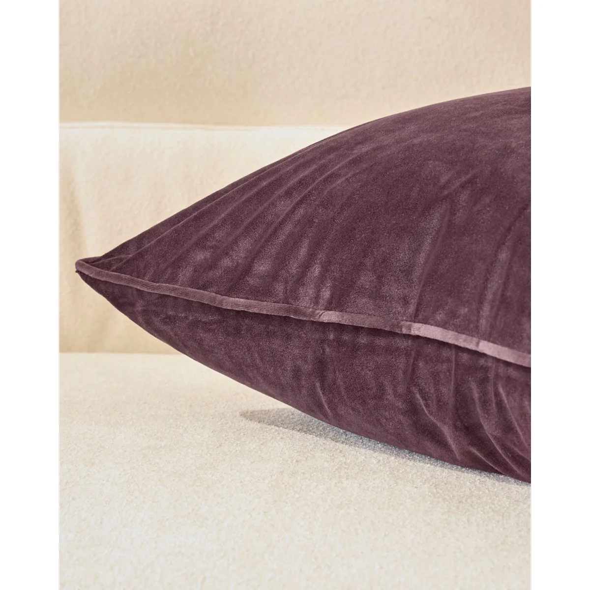 Luca mulberry medium cushion – image 4