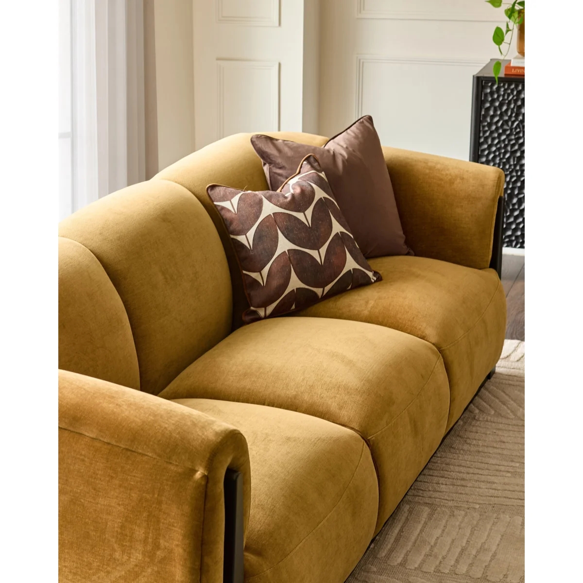 Micah chocolate medium cushion – image 7