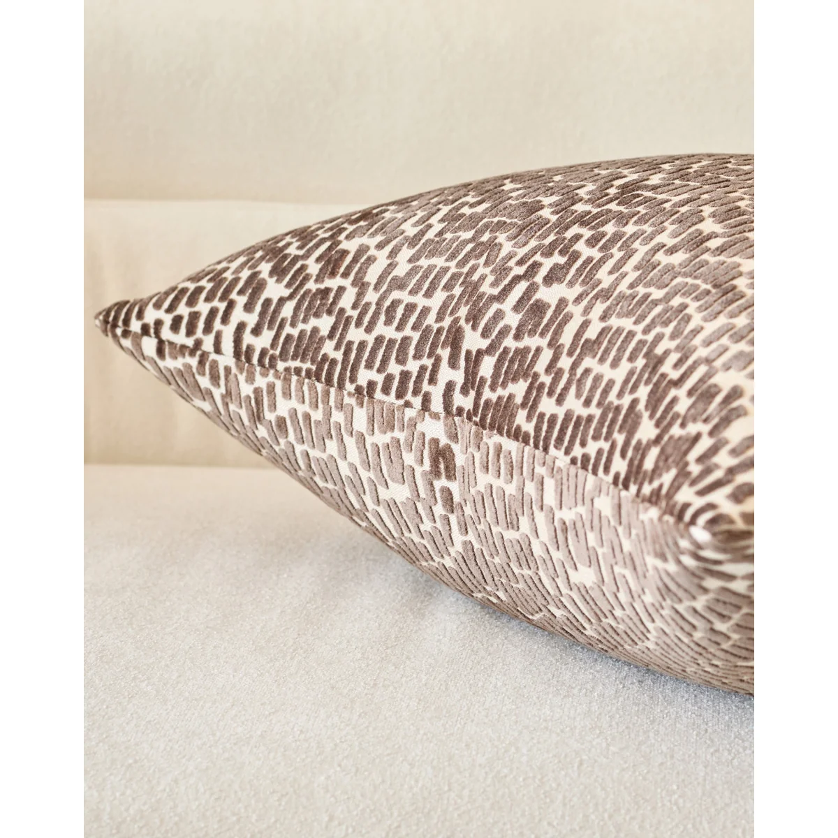 Payton chocolate large cushion – image 4