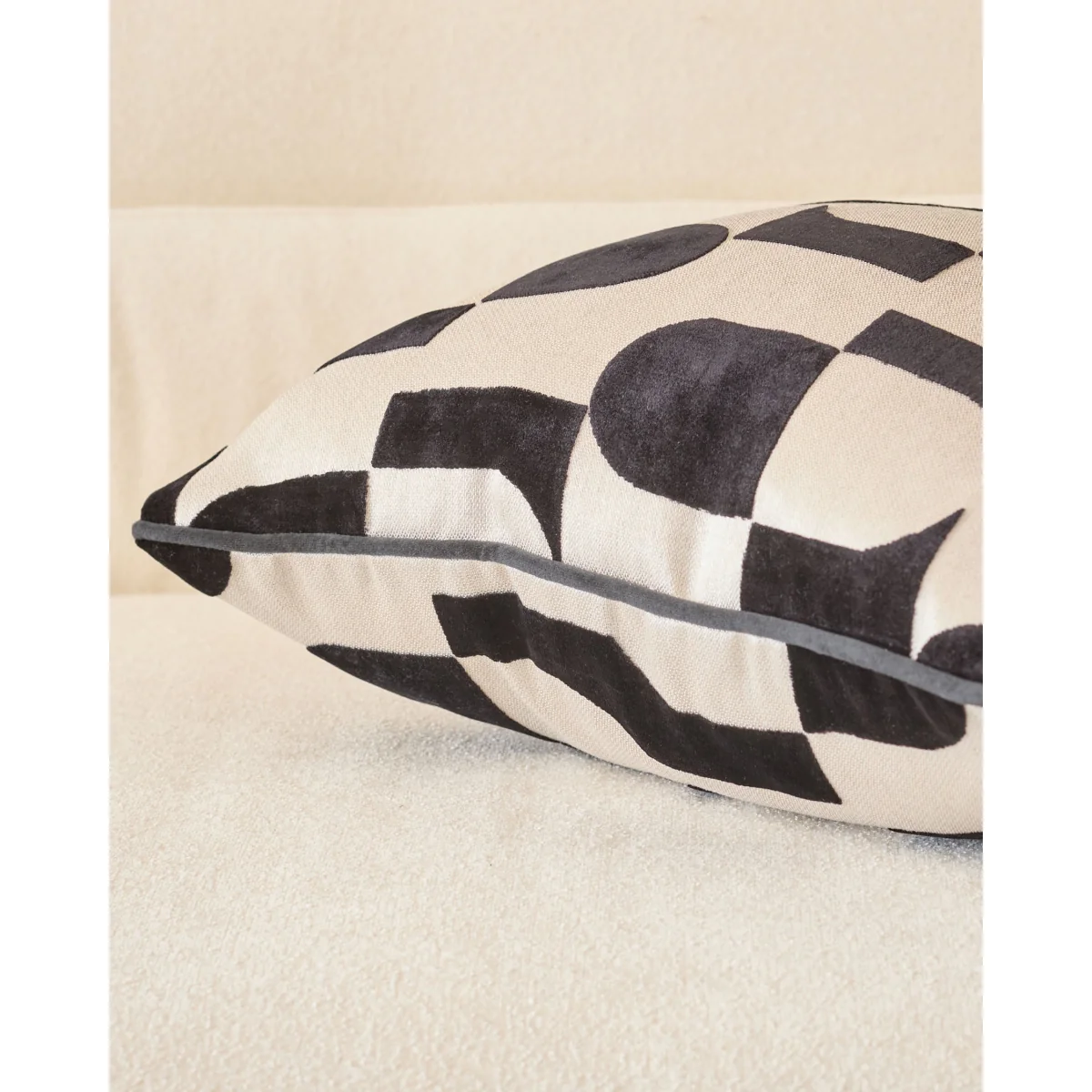 Bridget black medium cushion – image 3