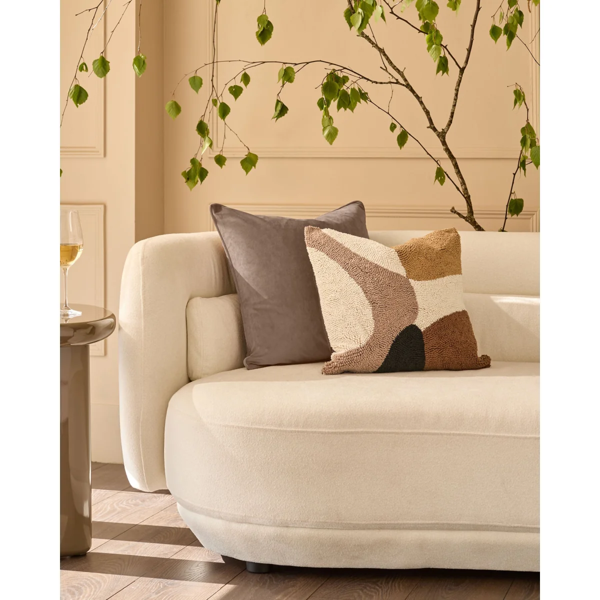 Lennon natural medium cushion – image 3
