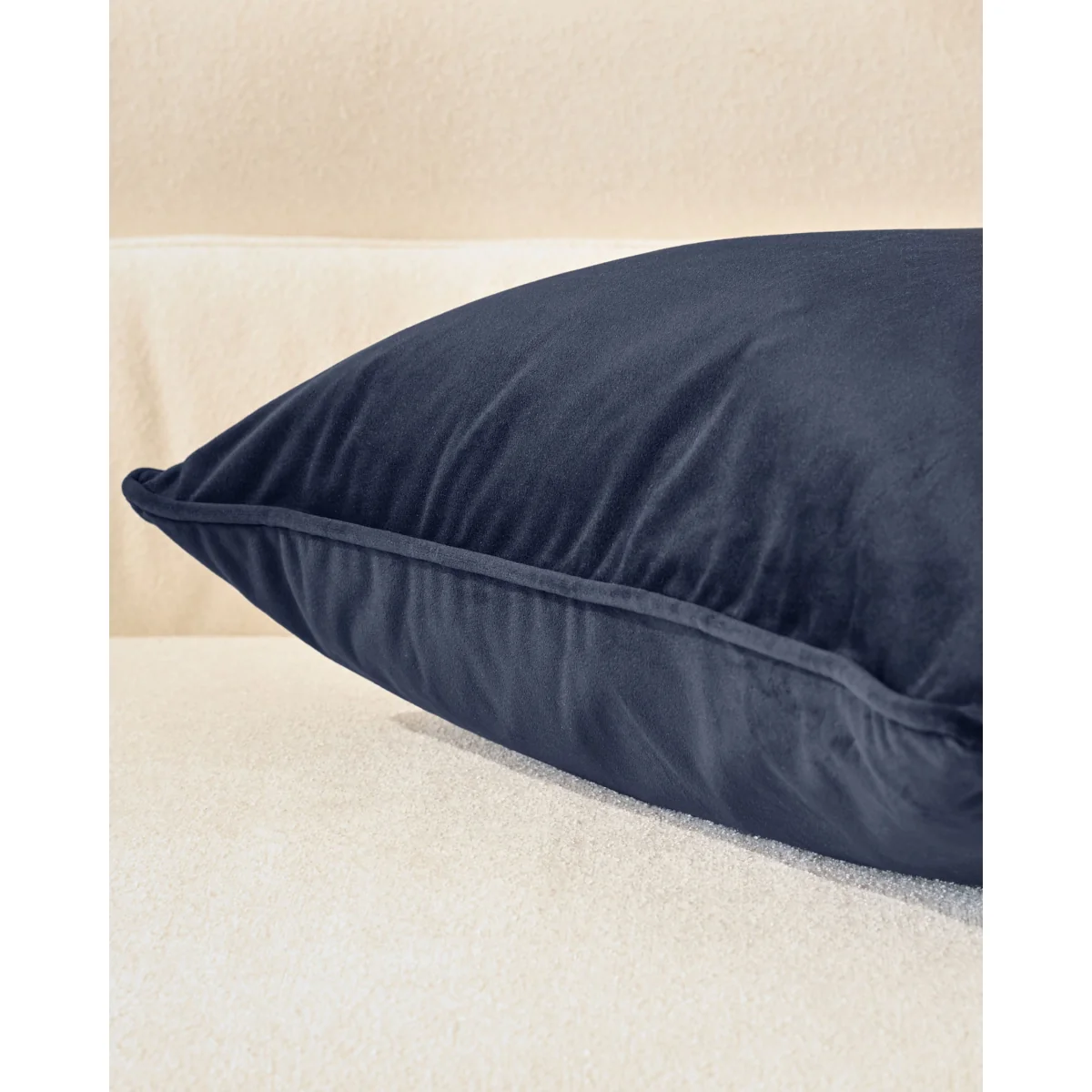 Luca navy medium cushion – image 4