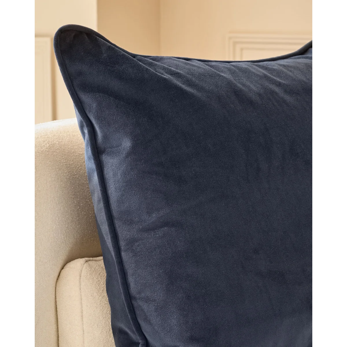 Luca navy medium cushion – image 5