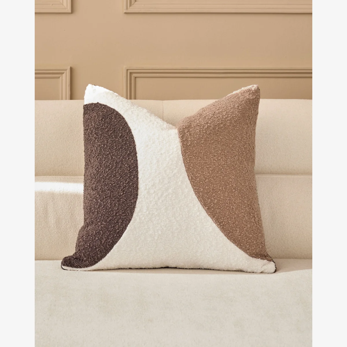 Harmony natural medium cushion – image 1