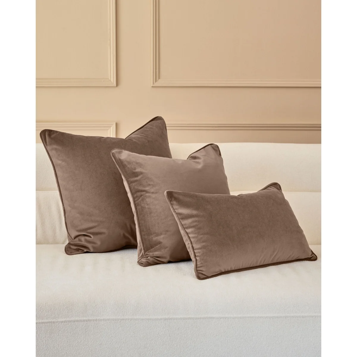 Luca mink rectangle cushion – image 3