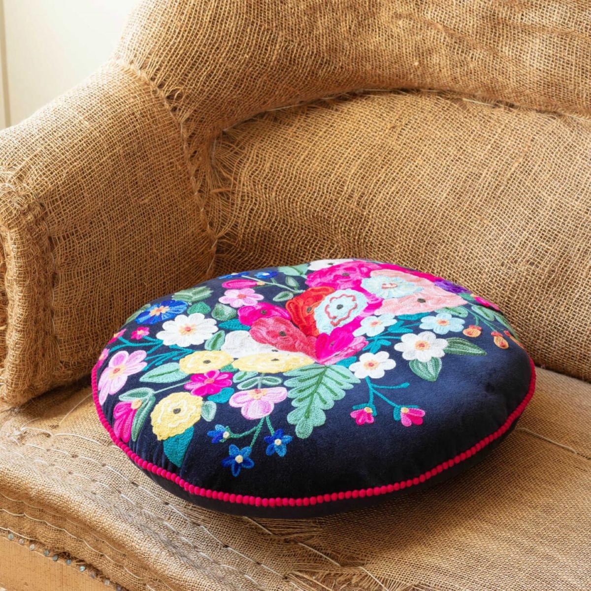 Fuchsia Bouquet Round Seat Pad Small – image 3