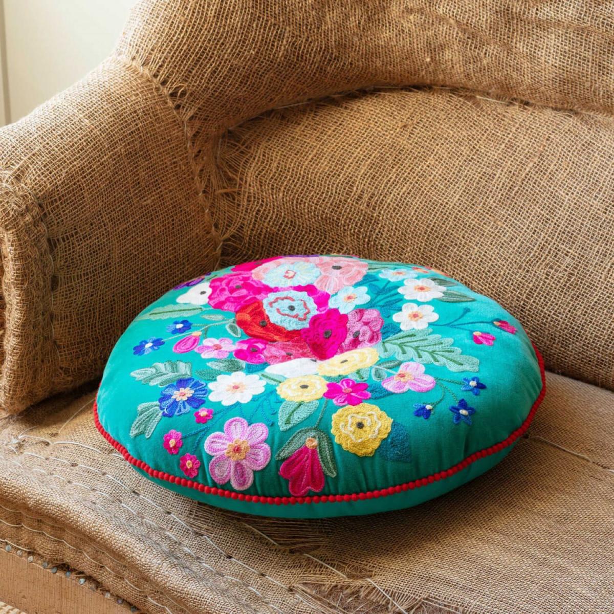 Fuchsia Bouquet Round Seat Pad Small – image 4