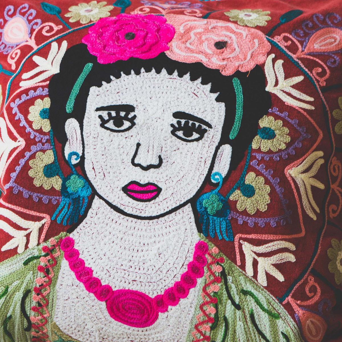 Medium Carnelian Velvet Mexicana Cushion – image 3