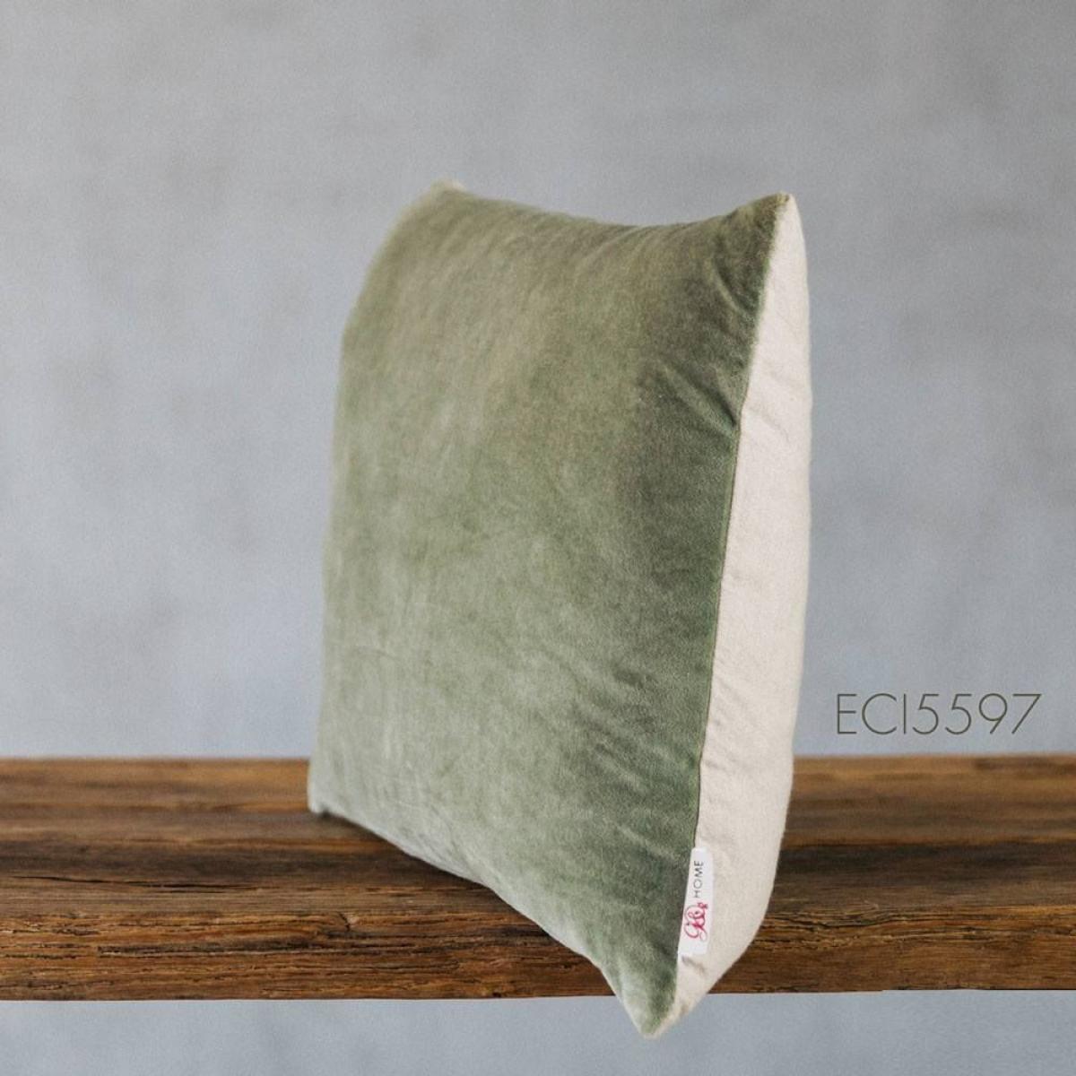 Moss Green Velvet Rectangular Cushion – image 6